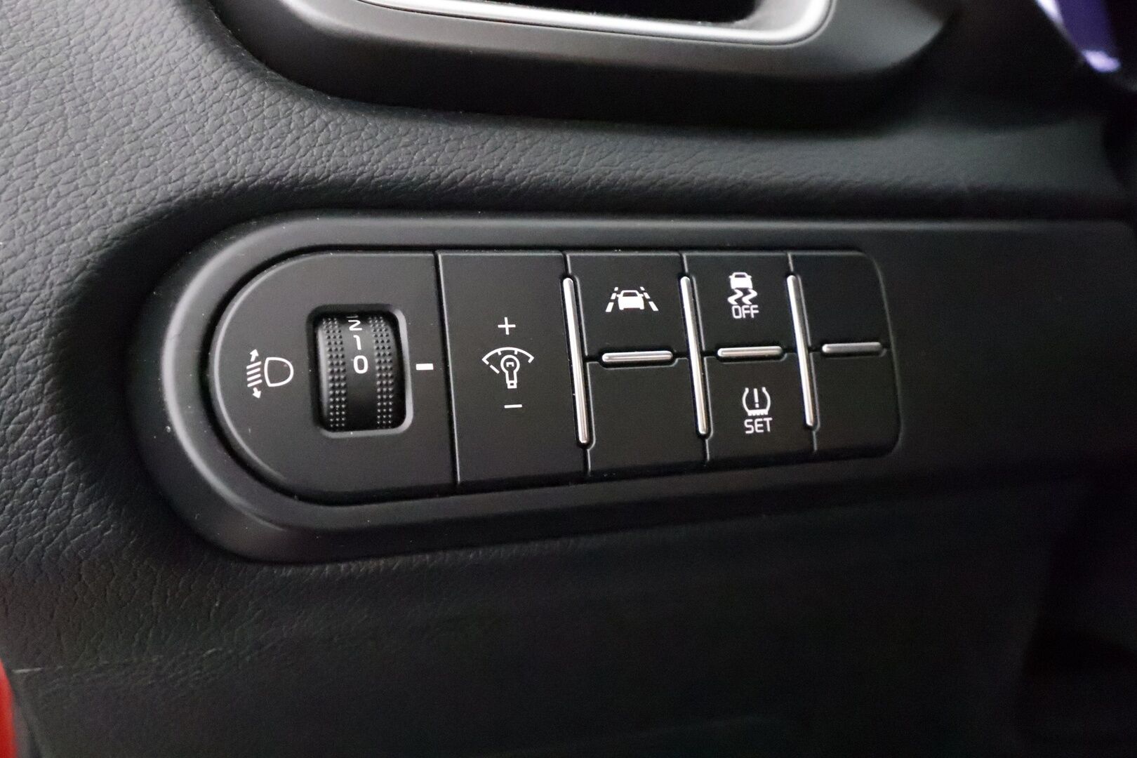 Kia Ceed 2020 1,4 T-GDI ISG 140hv Active SW DCT A/T - | Vakkari | Koukku | Merkkihuollot | Lane Assist | Hätäjarrutusavustin | Lämm. ratti | BT | P.tutka | Lohko+sisälämmitin | Ilmastointi | 2x renkaat |