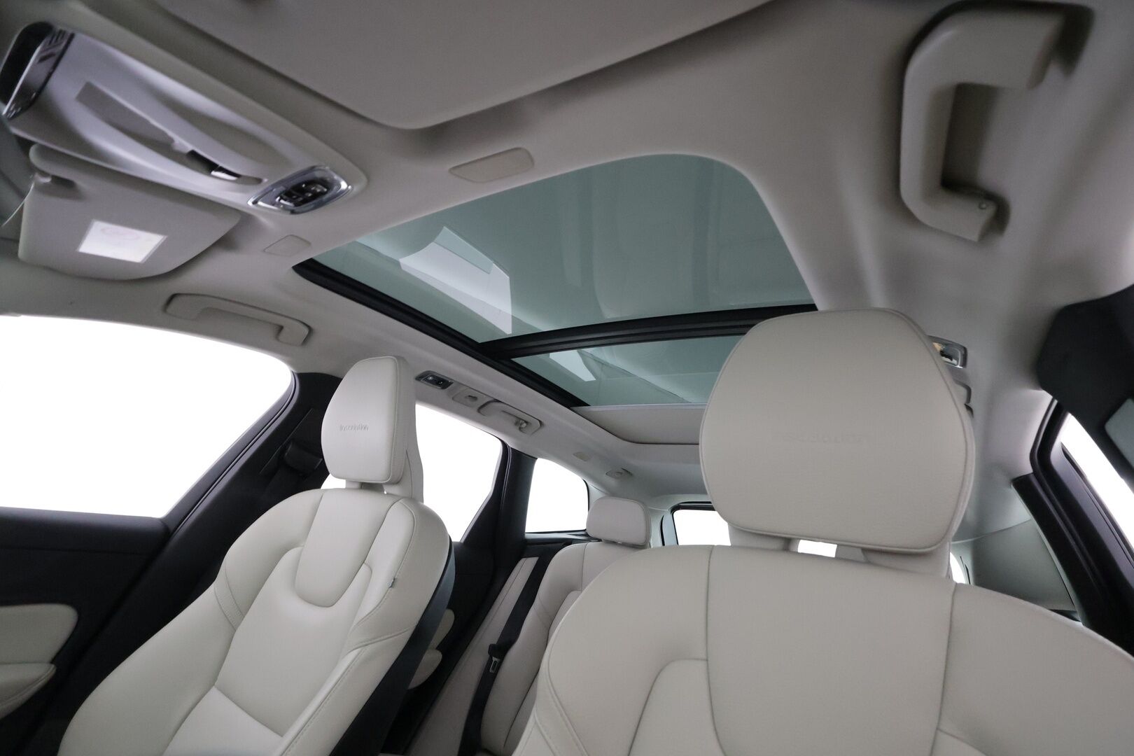 Volvo XC60 2020 T8 TwE AWD Inscription Aut - | ACC | Webasto | Koukku | Panorama | Sähkönahat | Muistipenkki | Full-LED | P.kamera | Pilot Assist | BLIS | Keyless | 2x renkaat aluin |