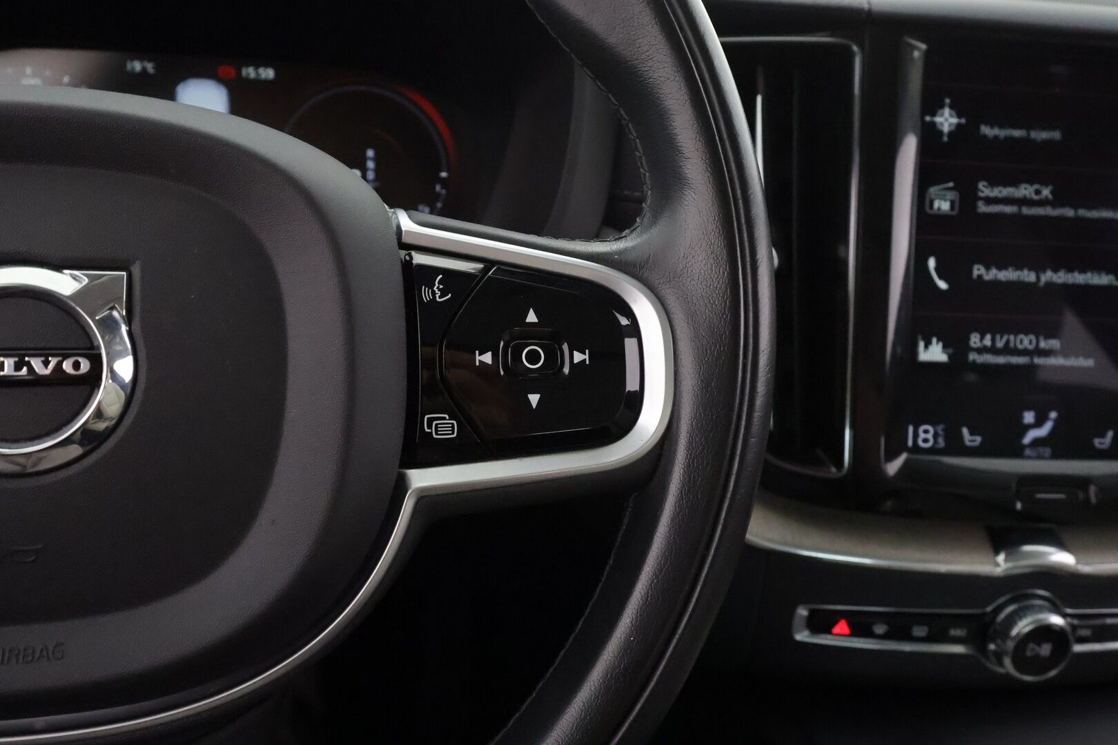 Volvo XC60 2020 T8 TwE AWD Inscription Aut - | ACC | Webasto | Koukku | Panorama | Sähkönahat | Muistipenkki | Full-LED | P.kamera | Pilot Assist | BLIS | Keyless | 2x renkaat aluin |