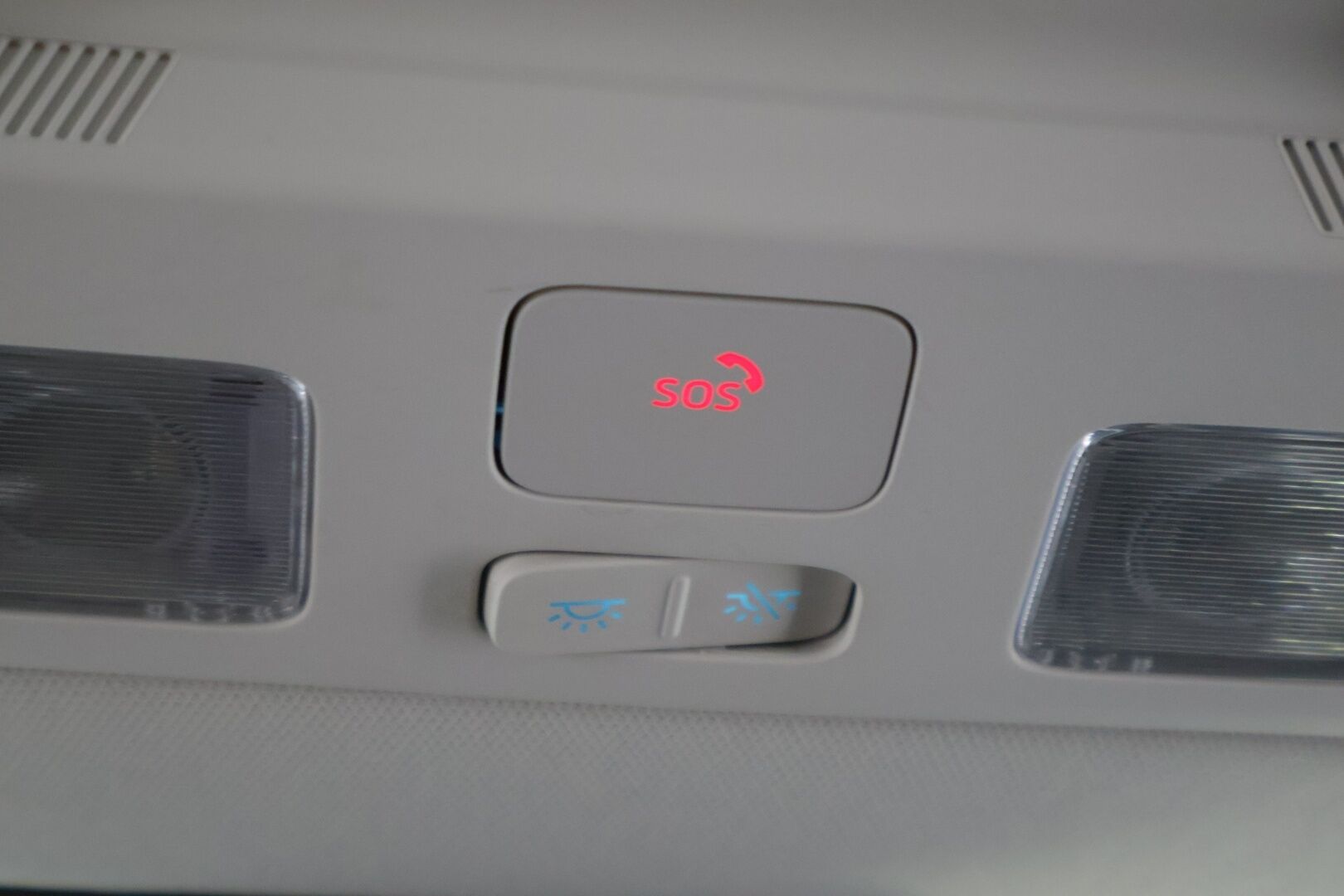 Ford Focus 2020 1,0 EcoBoost 125hv A8 Active / 1.Omisteinen / Suomi-Auto / P-Tutkat / Lämpölasi / Hyvät renkaat / Siisti! / - Suomi-auto / Kahdet renkaat vanteineen / Katsastettu 2/26 - HULLUT AVAJAISHULINAT KORKOTARJOUS 3,29 %