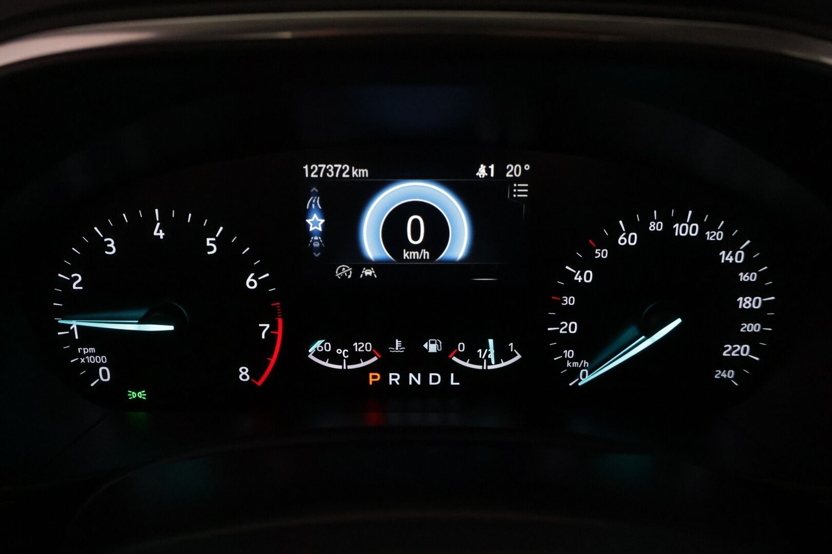 Ford Focus 2020 1,0 EcoBoost 125hv A8 Active - Webasto / 2.Omisteinen / Suomi-Auto / P-Tutkat / Vetokoukku / Lämpölasi / Ratinlämmitin