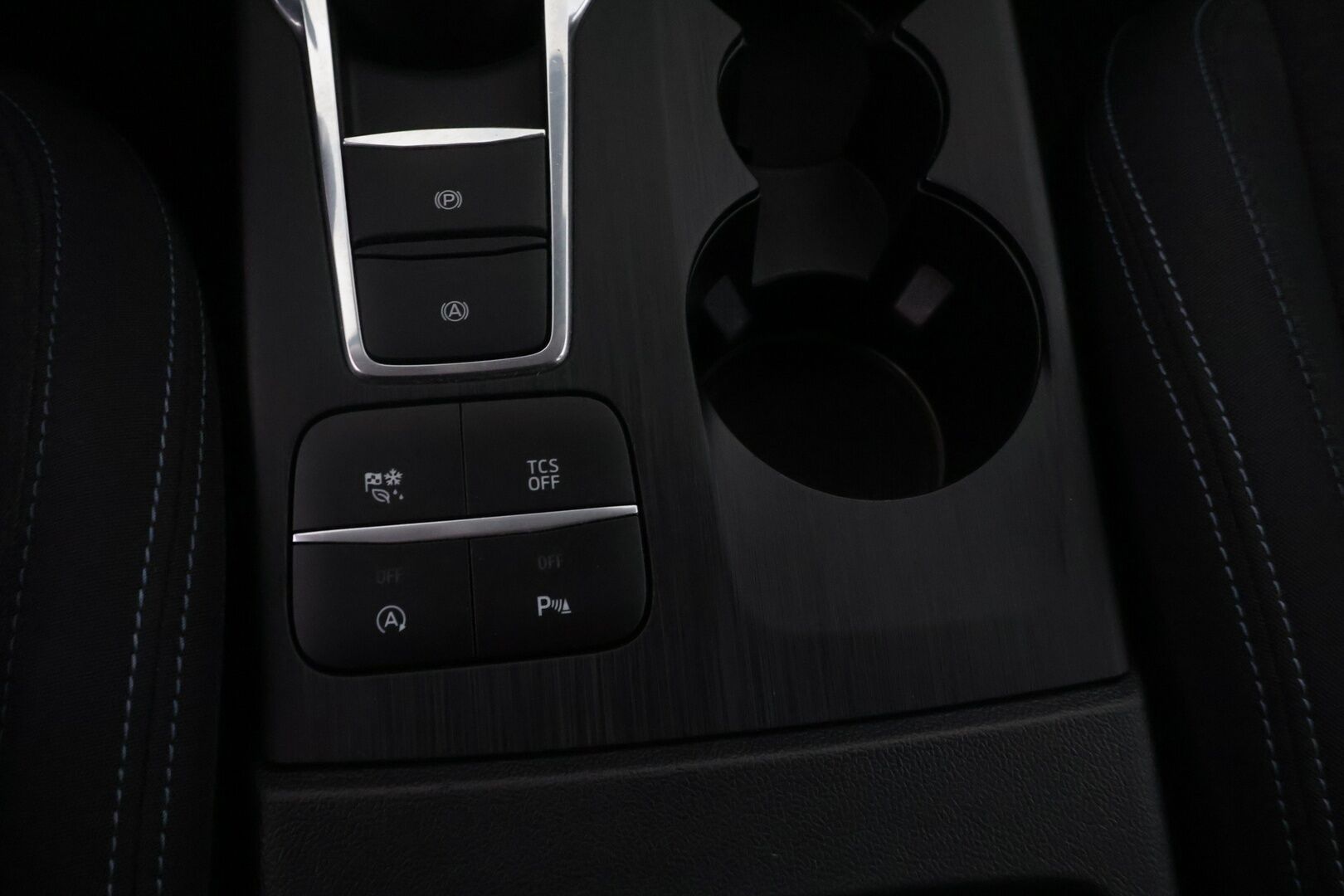 Ford Focus 2020 1,0 EcoBoost 125hv A8 Active - Webasto / 2.Omisteinen / Suomi-Auto / P-Tutkat / Vetokoukku / Lämpölasi / Ratinlämmitin