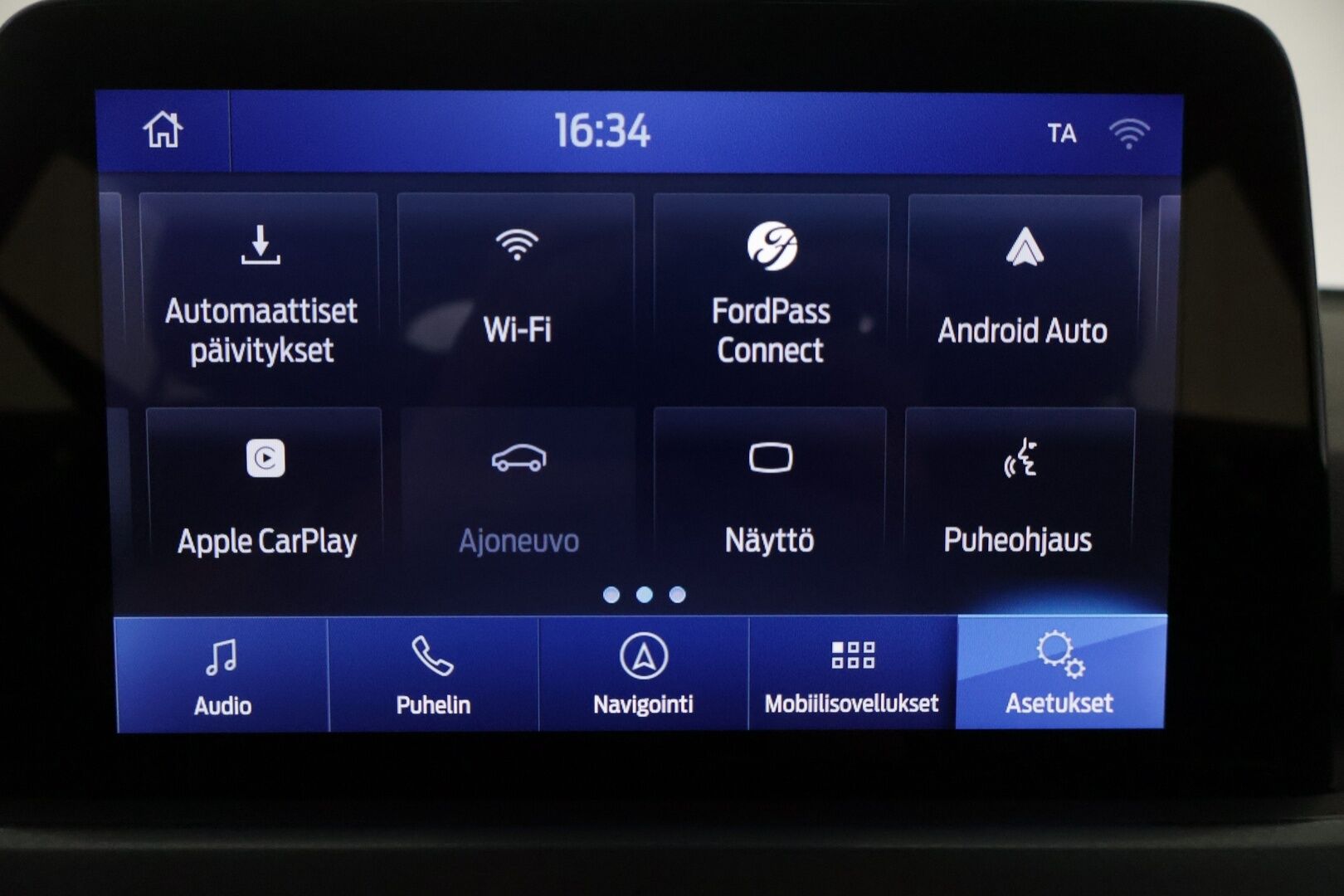 Ford Focus 2020 1,0 EcoBoost 125hv A8 Active - Webasto / 2.Omisteinen / Suomi-Auto / P-Tutkat / Vetokoukku / Lämpölasi / Ratinlämmitin
