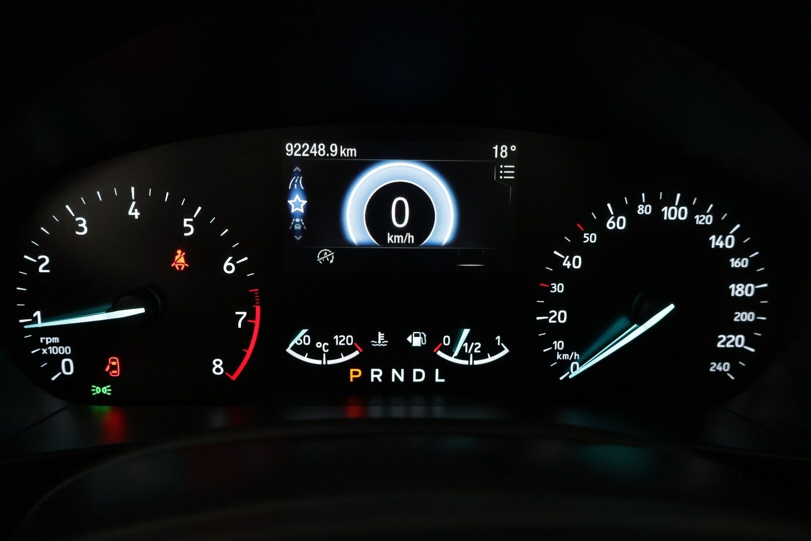 Ford Focus 2020 1,0 EcoBoost 125hv A8 Active / 1.Omisteinen / Suomi-Auto / P-Tutkat / Lämpölasi / Hyvät renkaat / Siisti! / - Suomi-auto / Kahdet renkaat vanteineen / Katsastettu 2/26 - HULLUT AVAJAISHULINAT KORKOTARJOUS 3,29 %