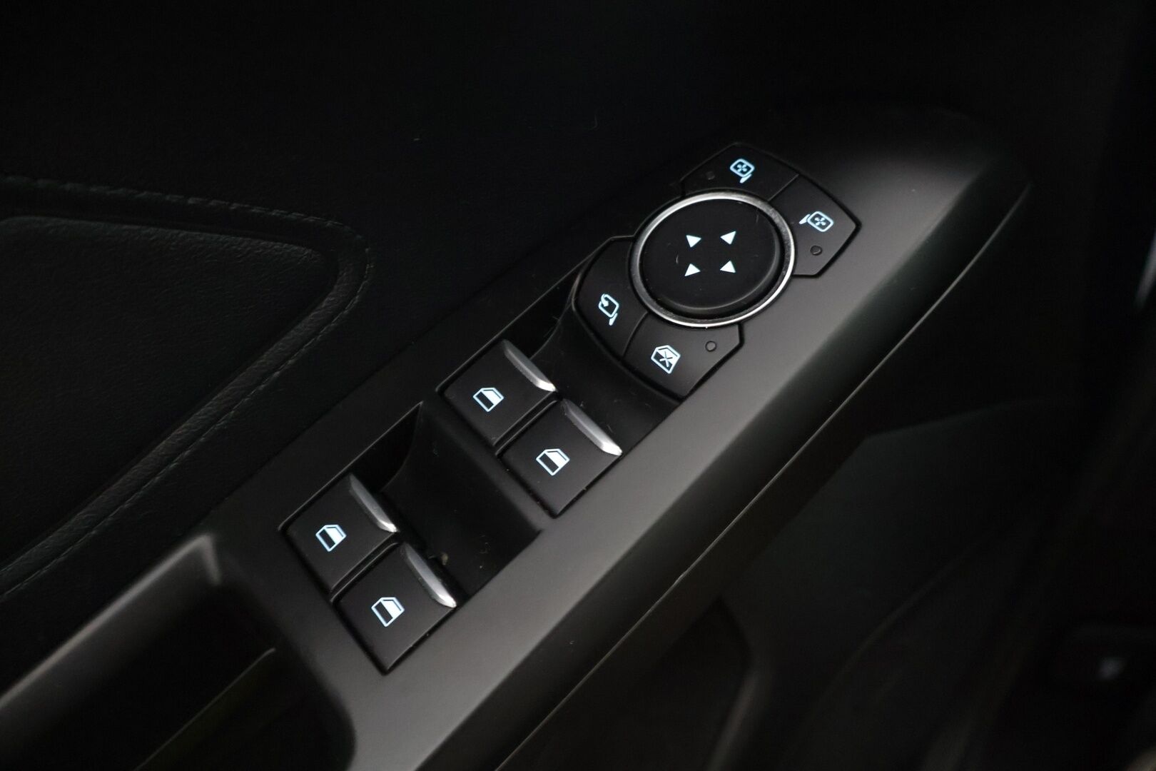 Ford Focus 2020 1,0 EcoBoost 125hv A8 Active / 1.Omisteinen / Suomi-Auto / P-Tutkat / Lämpölasi / Hyvät renkaat / Siisti! / - Suomi-auto / Kahdet renkaat vanteineen / Katsastettu 2/26 - HULLUT AVAJAISHULINAT KORKOTARJOUS 3,29 %