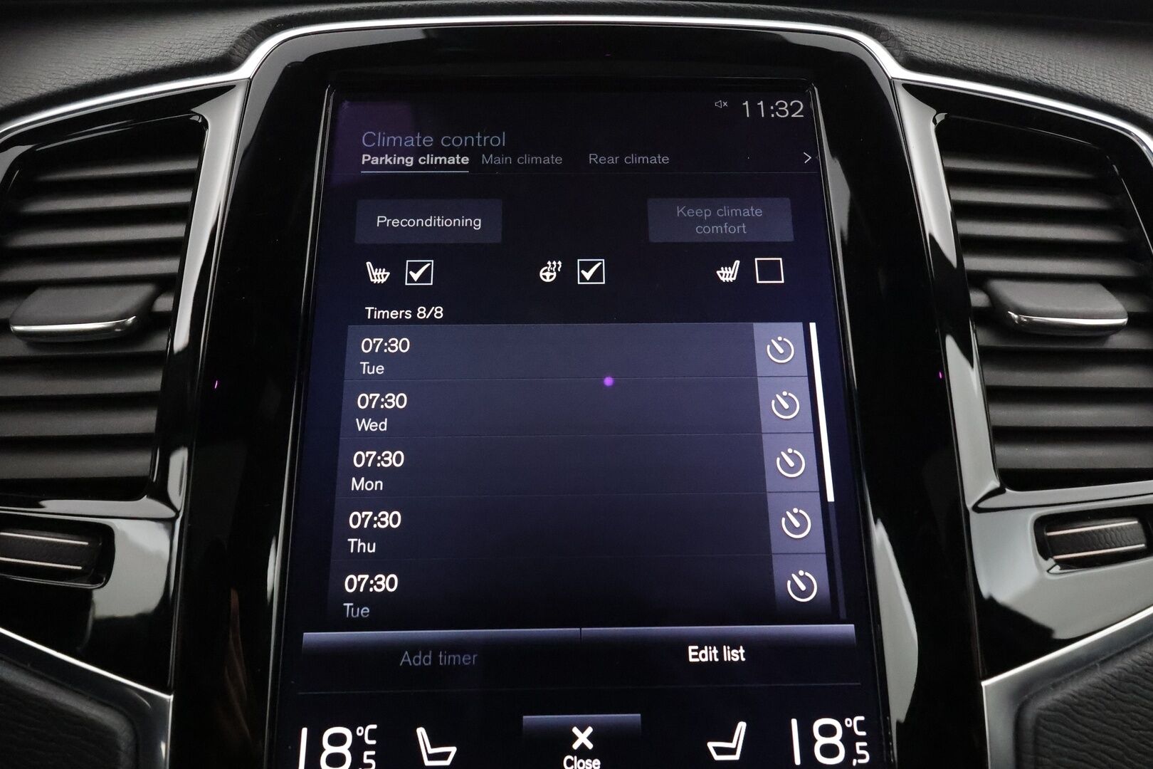 Volvo XC90 2018 T8 Twin Engine AWD R-Design aut - 3,99 % KORKOTARJOUS TÄHÄN AUTOON - 7-P / Webasto / Pilot Assist / Panorama / 360° Kamera / Koukku / Nahka-alcantara Sporttipenkit Muistilla / KeylessGo / 2x renkaat