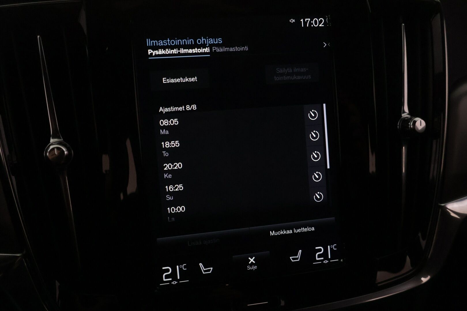 Volvo V90 2018 D3 Momentum aut - | ACC | P. Kamera | Webasto | CarPlay l Nahkasisusta | Koukku | Ei Adblue | 