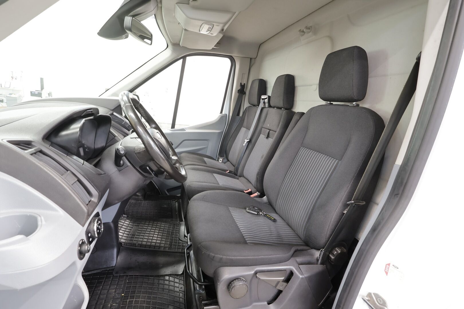Ford Transit 2018 Van 350 2,0 TDCi 170 hv M6 Etuveto Trend L3H2 4,71 - | Koukku | P.Kamera | Vakkari | Lohkolämmitin | ALV | Bluetooth | Apple&Android | Kahdet renkaat |