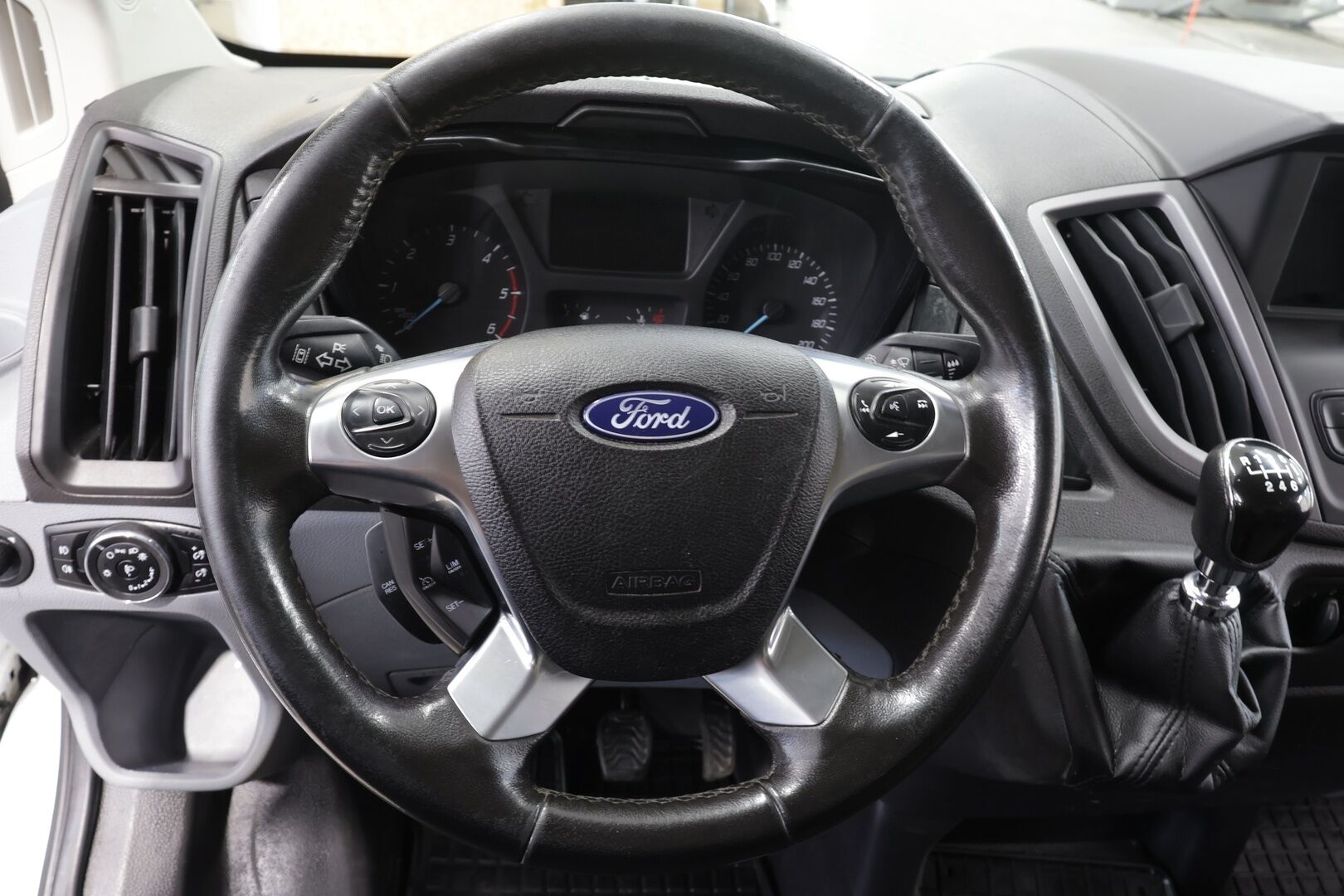 Ford Transit 2018 Van 350 2,0 TDCi 170 hv M6 Etuveto Trend L3H2 4,71 - | Koukku | P.Kamera | Vakkari | Lohkolämmitin | ALV | Bluetooth | Apple&Android | Kahdet renkaat |
