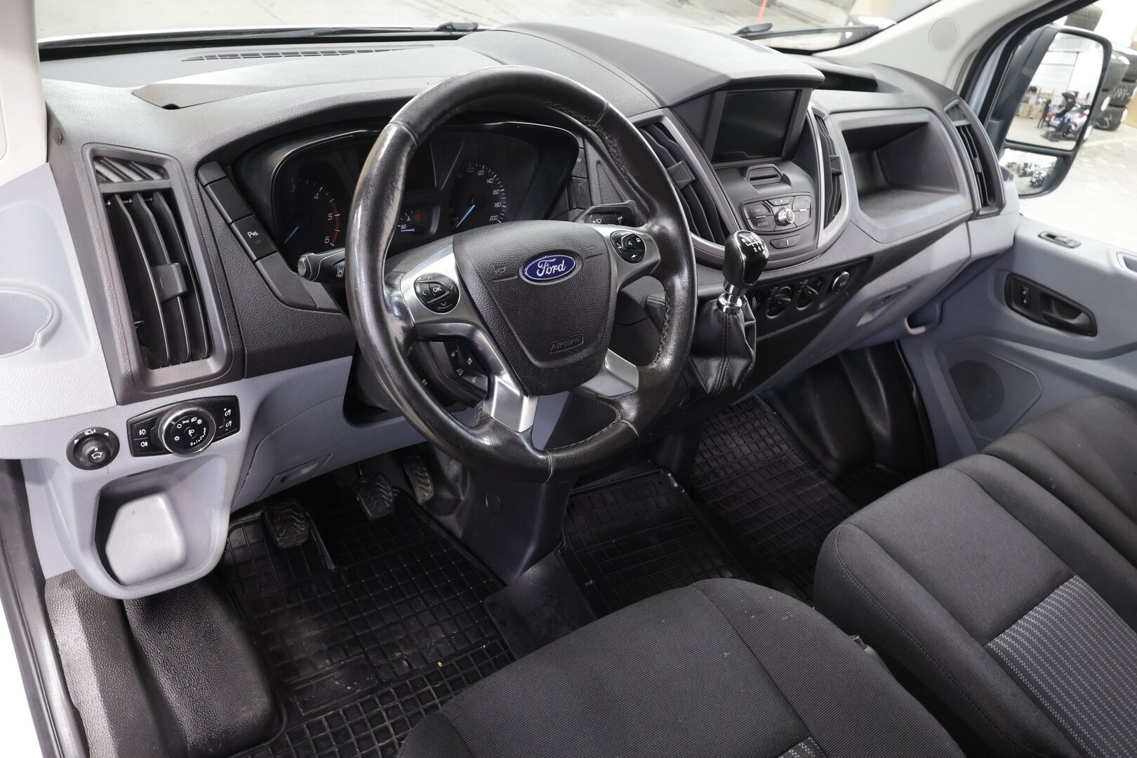 Ford Transit 2018 Van 350 2,0 TDCi 170 hv M6 Etuveto Trend L3H2 4,71 - | Koukku | P.Kamera | Vakkari | Lohkolämmitin | ALV | Bluetooth | Apple&Android | Kahdet renkaat |