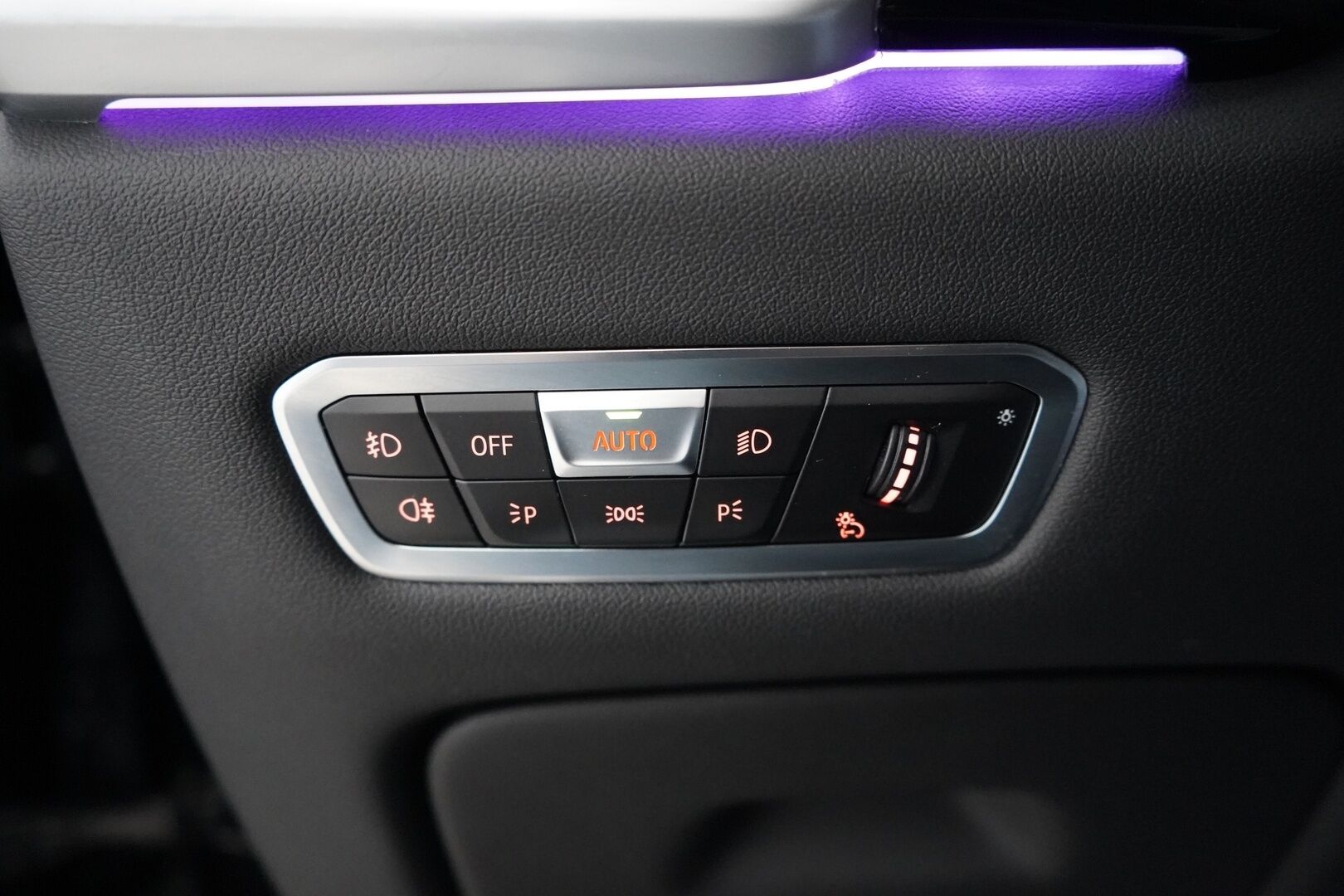 BMW X5 2020 G05 xDrive45e A M-sport * B&W / HUD / ACC / Comfort-nahat / Koukku / 360-kam / Laser / Panorama / Soft Close * - Suomi-auto / SoH 90.5% / 2x Vanteet / Merkkihuoltohistoria