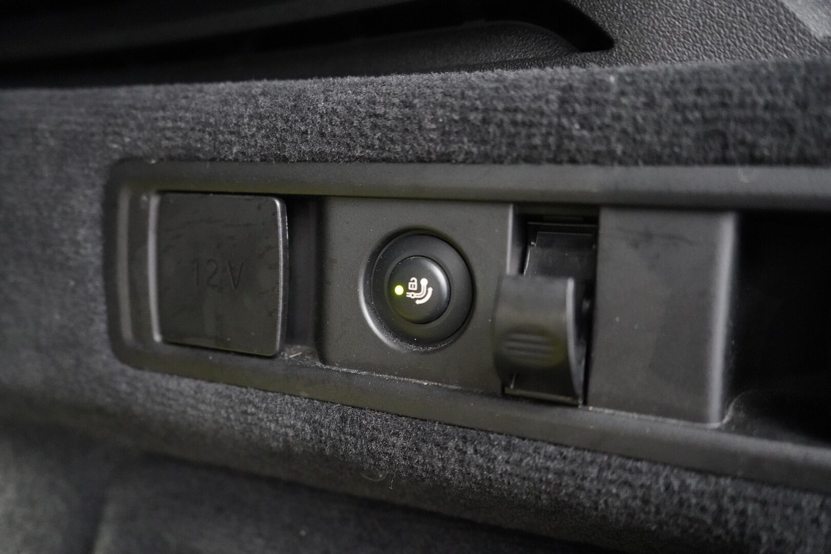 BMW X5 2020 G05 xDrive45e A M-sport * B&W / HUD / ACC / Comfort-nahat / Koukku / 360-kam / Laser / Panorama / Soft Close * - Suomi-auto / SoH 90.5% / 2x Vanteet / Merkkihuoltohistoria