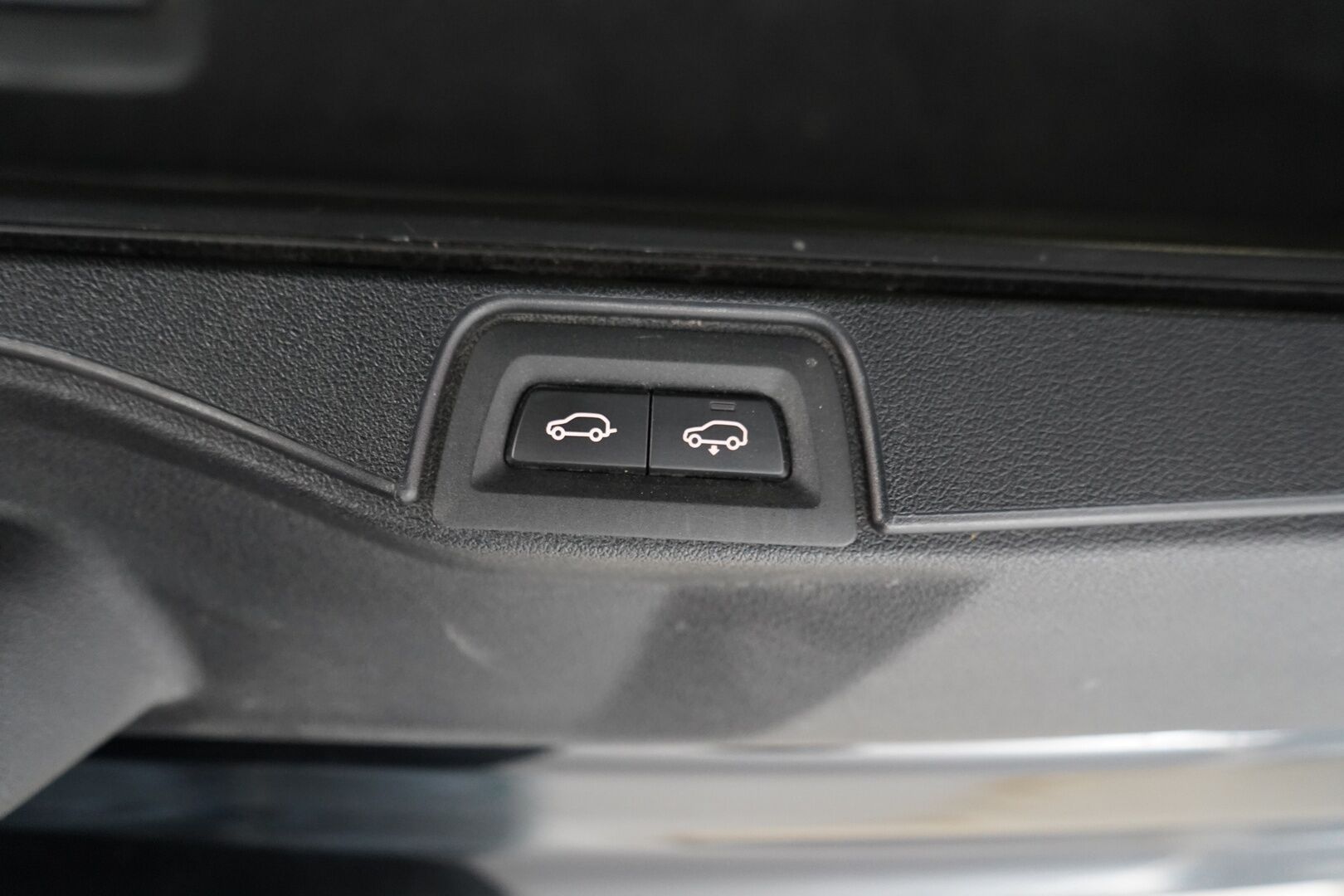 BMW X5 2020 G05 xDrive45e A M-sport * B&W / HUD / ACC / Comfort-nahat / Koukku / 360-kam / Laser / Panorama / Soft Close * - Suomi-auto / SoH 90.5% / 2x Vanteet / Merkkihuoltohistoria