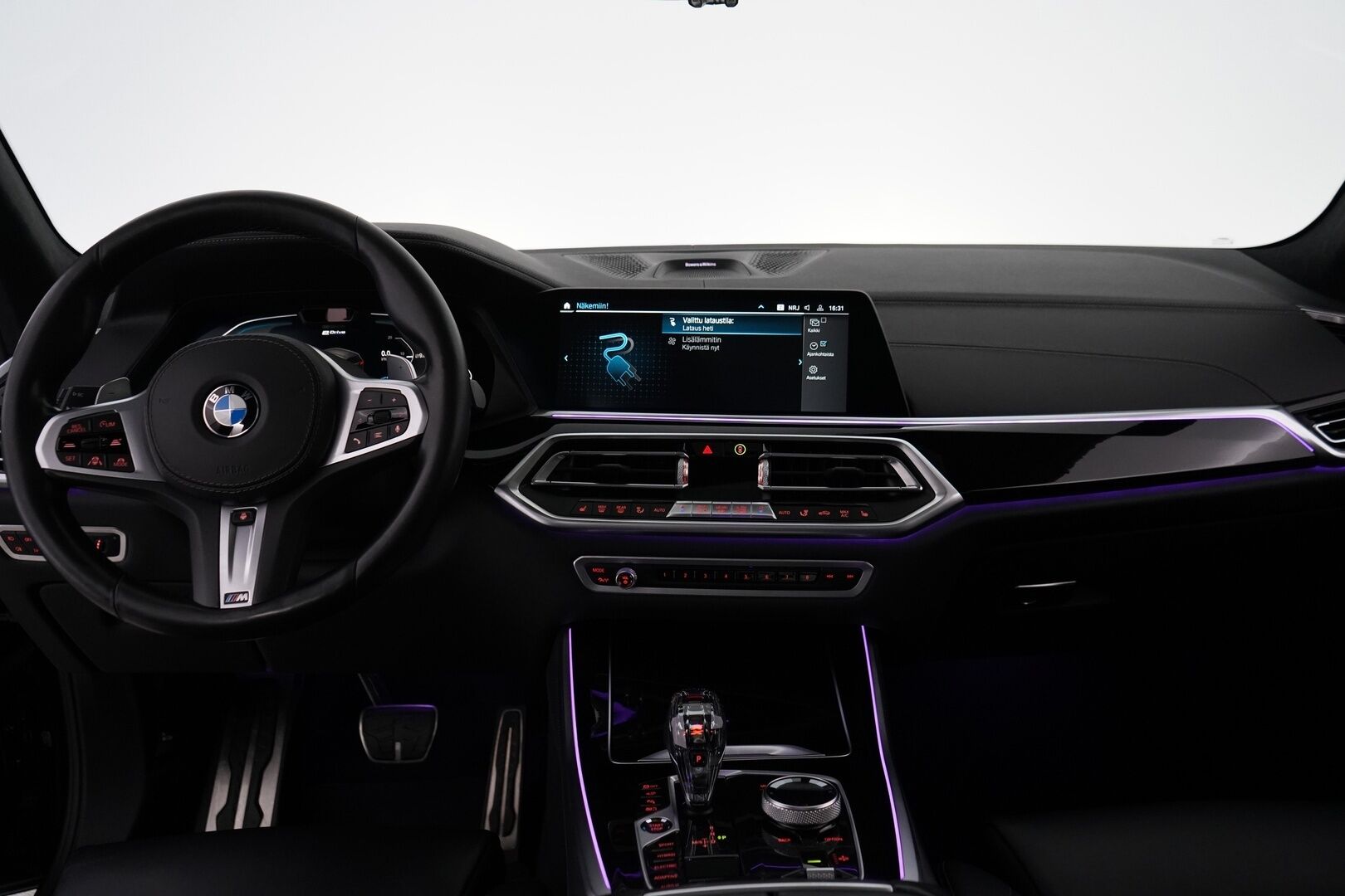 BMW X5 2020 G05 xDrive45e A M-sport * B&W / HUD / ACC / Comfort-nahat / Koukku / 360-kam / Laser / Panorama / Soft Close * - Suomi-auto / SoH 90.5% / 2x Vanteet / Merkkihuoltohistoria