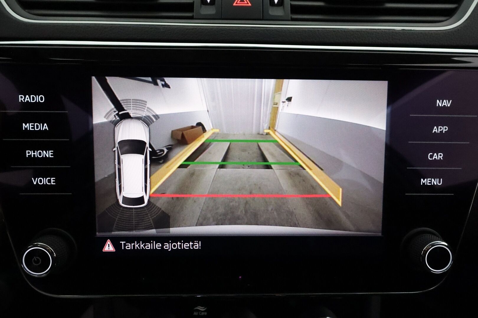 Skoda Superb 2020 Combi 2,0 TDI 150 Style DSG Autom. * Webasto / Adapt.Vakkari / Canton Audio / Matrix LED / Koukku / Muistipenkki / Peruutuskamera - 1-om Suomi-auto / Kahdet renkaat / Merkkihuollettu / Supervarusteet!