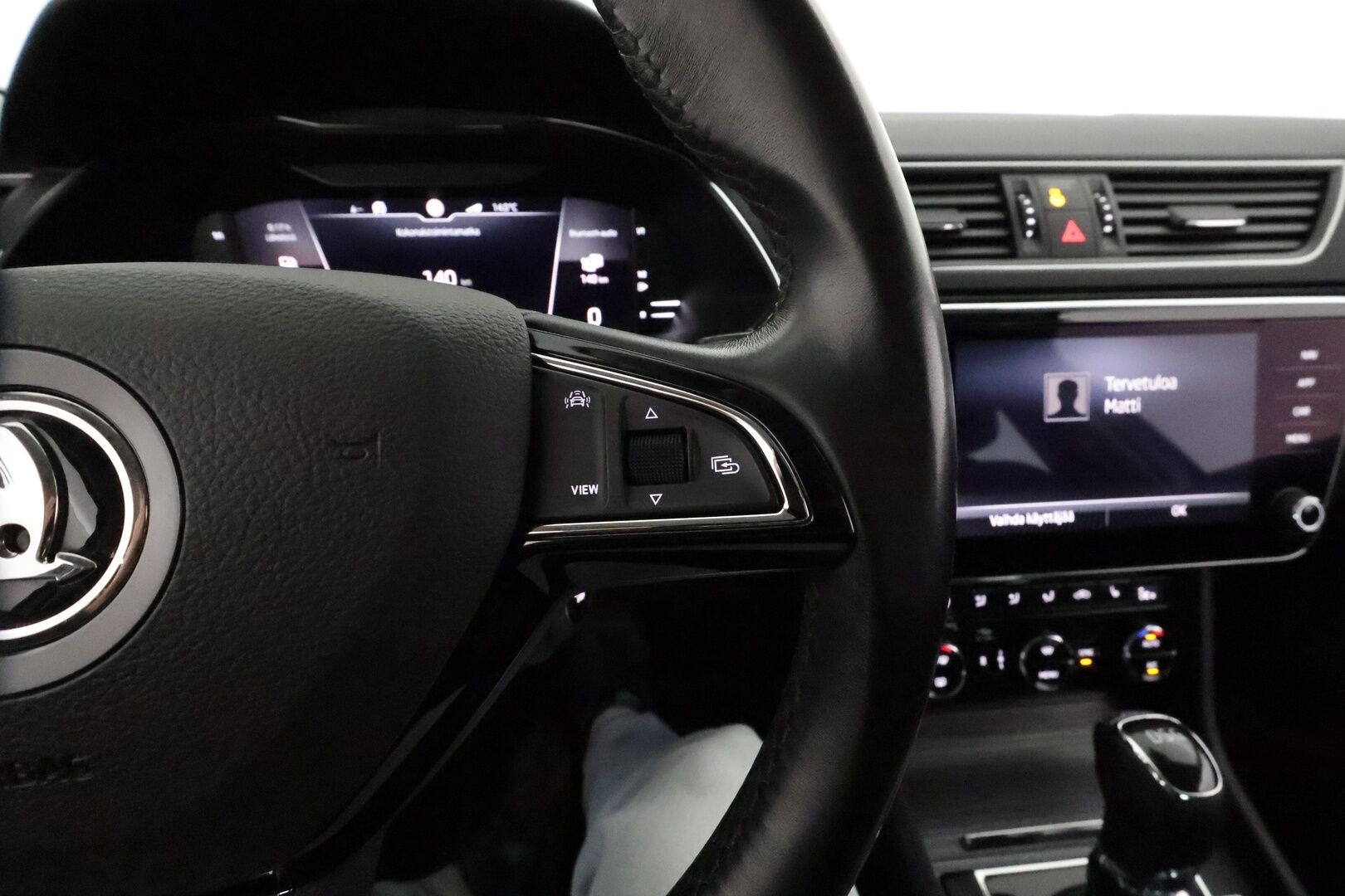 Skoda Superb 2020 1,4 TSI PHEV Style iV DSG *Digimittaristo / ACC / Webasto / Muistipenkki / Koukku / P.kamera* - Merkkihuollettu / Matrix LED / Keyless / Apple&Android / Skoda Sound System