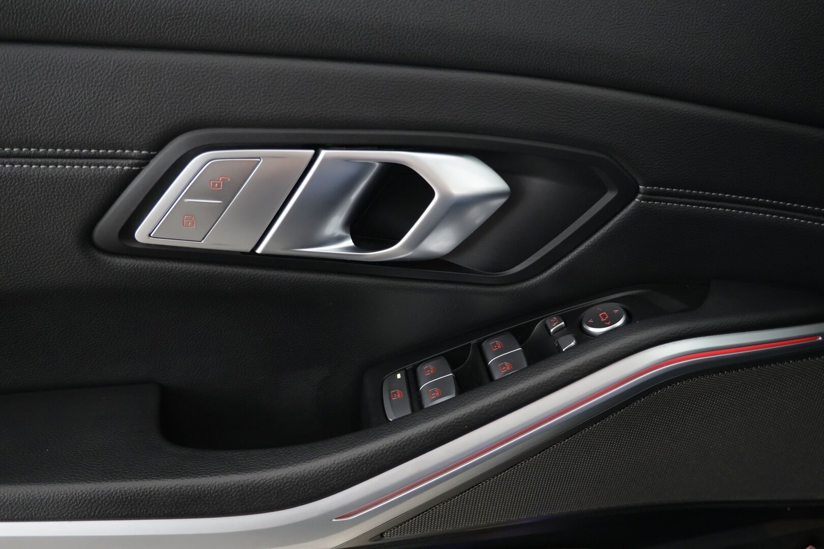 BMW 330 2019 G20 Sedan 330e Business M Sport *Acc / Harman & Kardon / Laser valot / 360-Kamera!* - Todella kovat varusteet / Harvinainen ulkoväri / Hyvin pidetty!