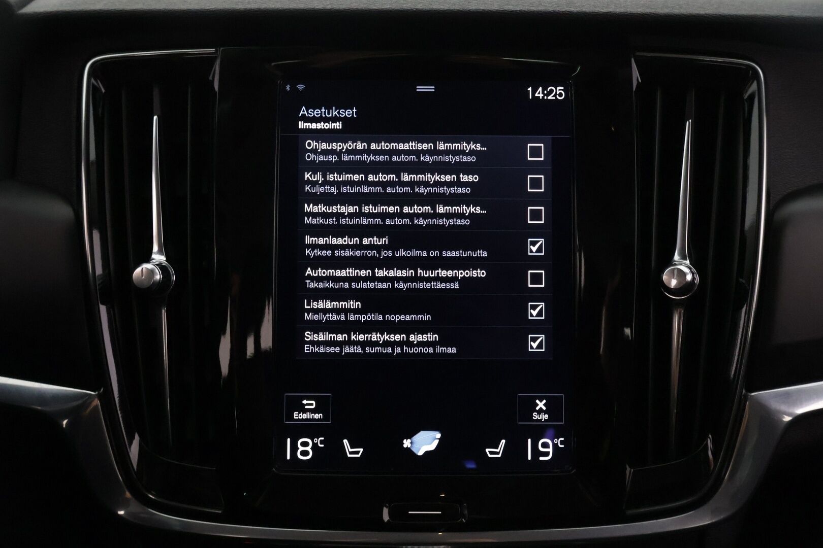 Volvo V90 2017 D4 Business aut** Webasto / VOC / Adapt. vak / Pilot-assist / Vetokoukku - *Tilava / Luotettava / Käyttöauto!*