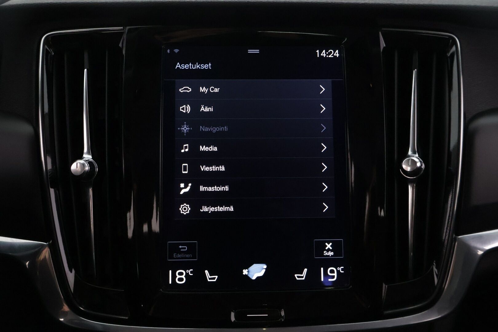 Volvo V90 2017 D4 Business aut** Webasto / VOC / Adapt. vak / Pilot-assist / Vetokoukku - *Tilava / Luotettava / Käyttöauto!*