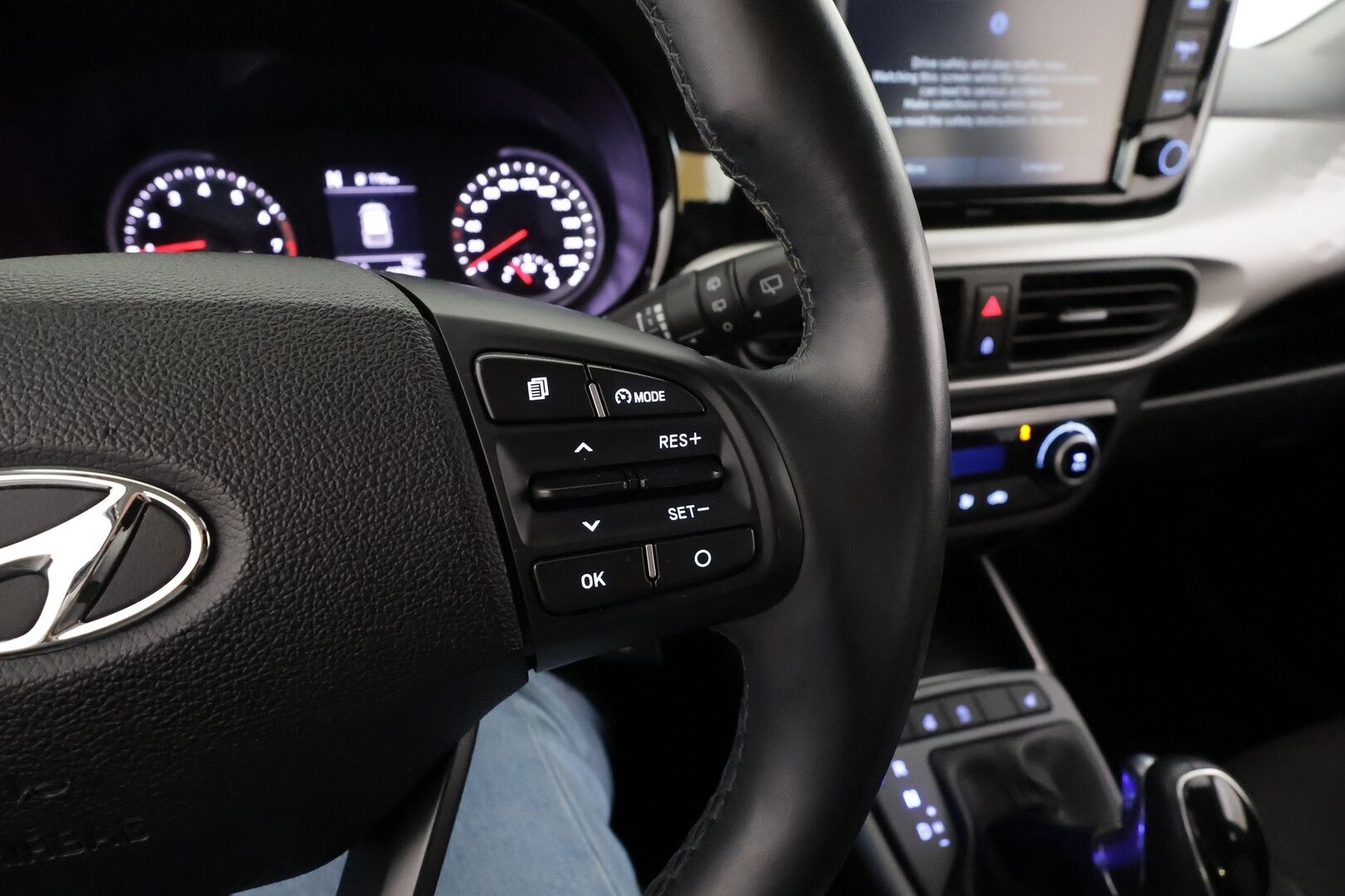 Hyundai i10 2020 1,0 MPI 67 hv 5AMT-automaatti 5-p Comfort *1.OM Suomi-auto / Vakkari / P.kamera / Lohko / Kaistavahti / Ratinlämmitin* - Kahdet renkaat aluvanteilla / Merkkihuollettu / Seuraava katsastus 02/28! - HULLUT AVAJAISHULINAT KORKOTARJOUS 3,29 %