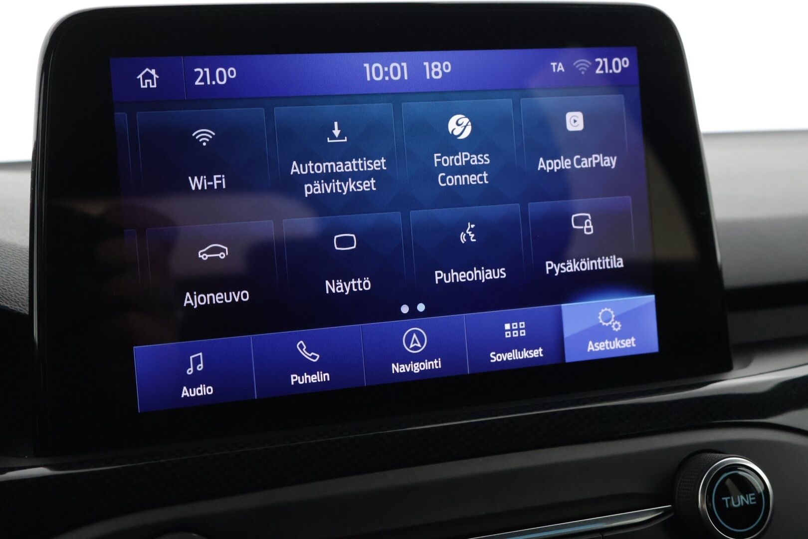 Ford Focus 2020 1,5 EcoBoost 182hv A8 ST-Line 5-ovinen / ACC / Webasto / P-tutkat / LED / Keyless / - Kahdet hyvät renkaat / Hyvä huoltohistoria 