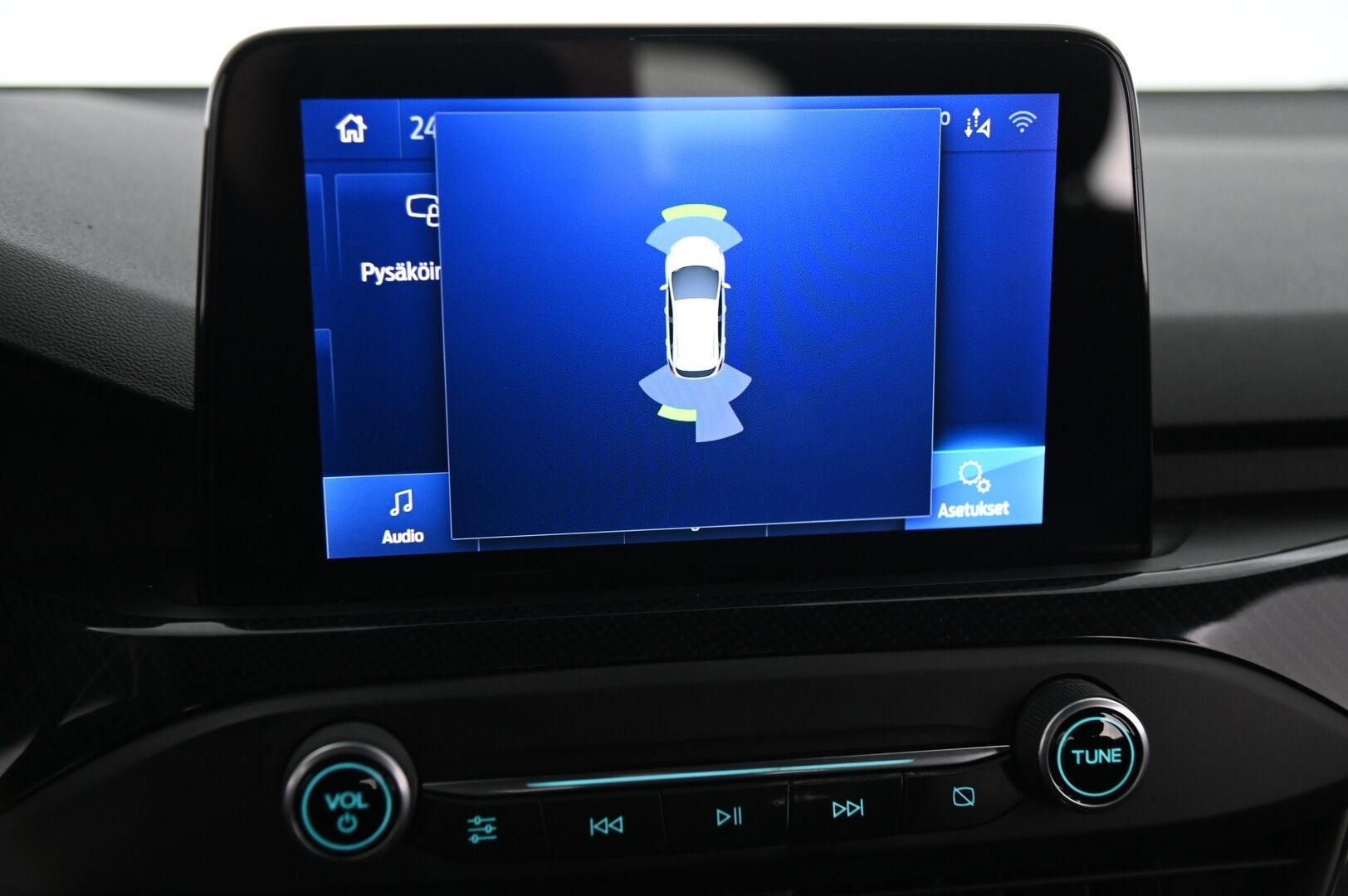 Ford Focus 2020 1,0 EcoBoost 125hv M6 ST-Line *1.Om Suomi-Auto / Webasto / Lämmitettävä tuulilasi / Navi / Ratinlämmitys / ST-Line / LED-ajovalot* - *Juuri saapunut! Musta sisäkattoverhoilu / Vakkari / AndroidAuto / AplleCarPlay / Tutkat / 2X Renkaat / Siisti*