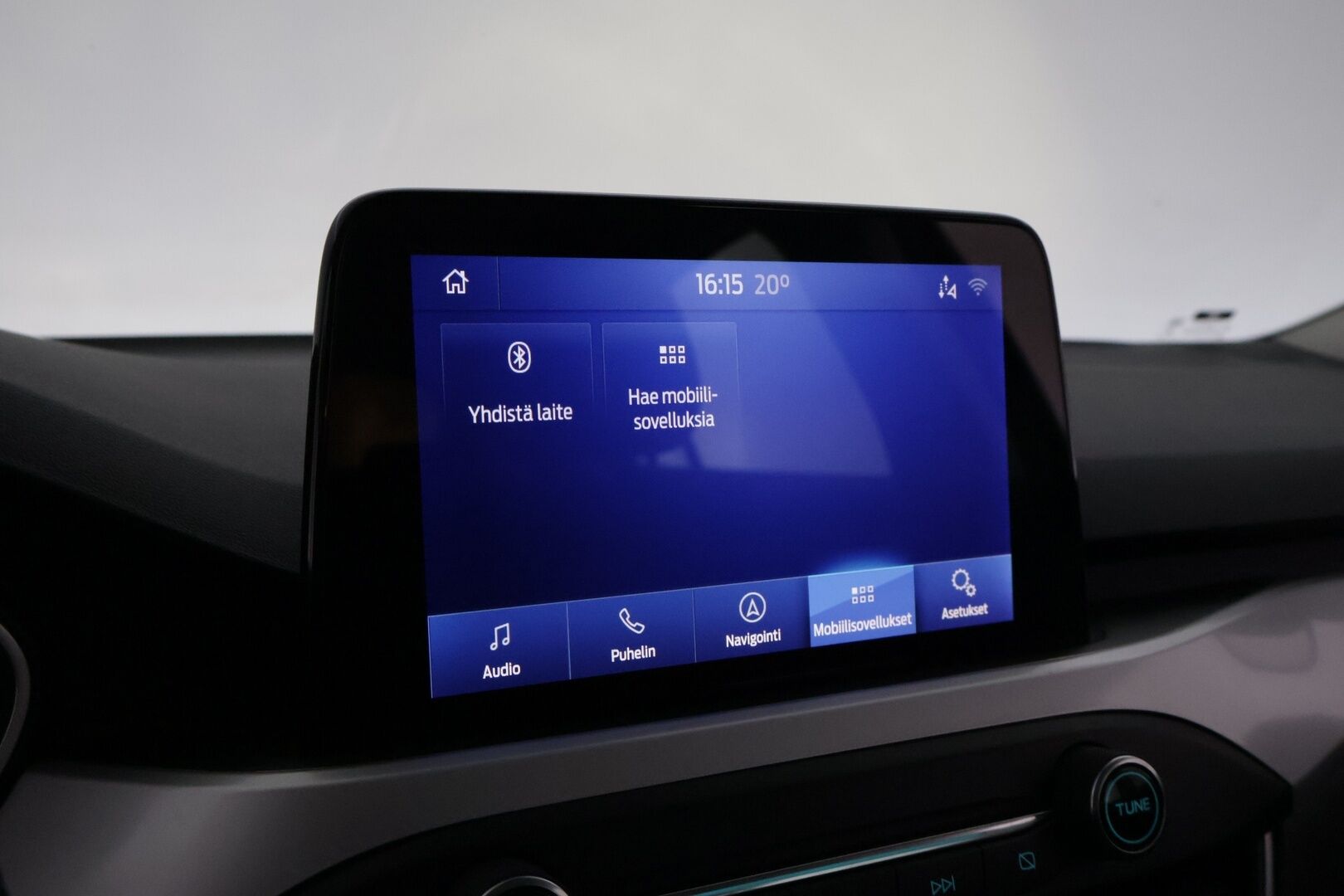 Ford Focus 2020 1,0 EcoBoost 125hv A8 - YritysOutlet - Myydään vain yrityksille - *Ohjayspyörän lämmitys / Kaistallapitoavustin / leimaa vuosi ja 9kk*