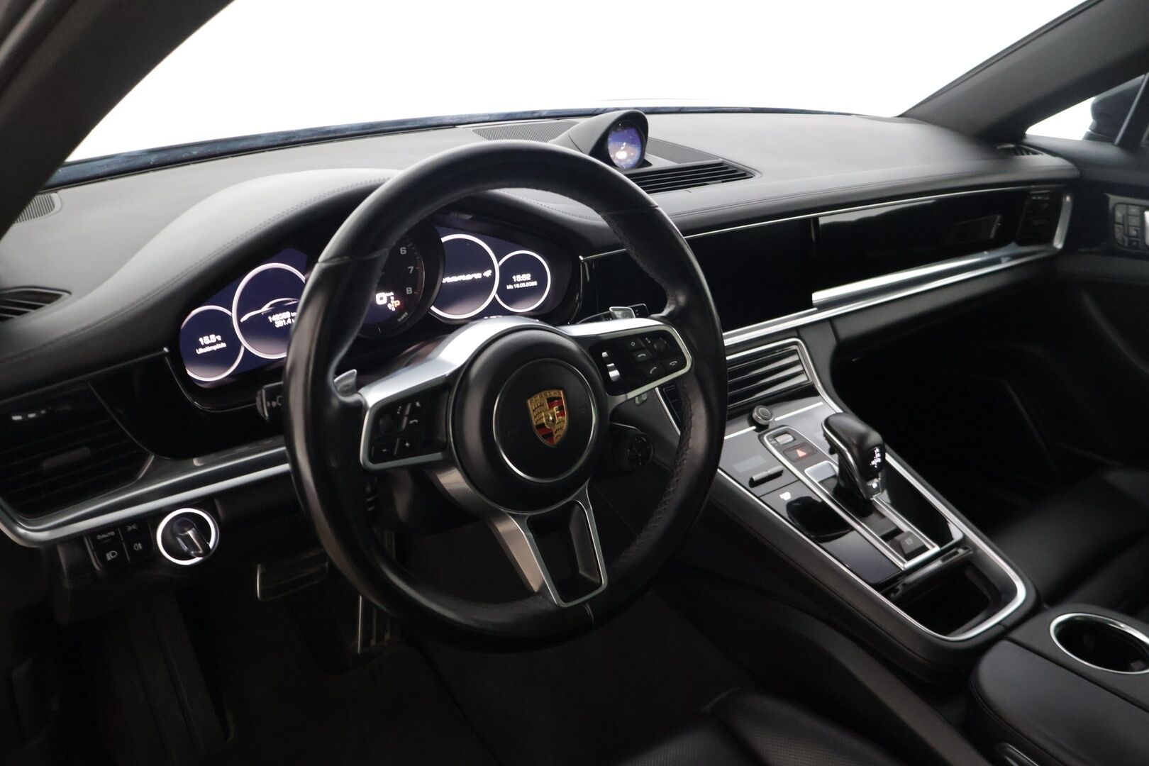 Porsche Panamera 2018 4 E-Hybrid - | Huippuvarusteet | 4-Pyöräohjaus | Imuovet | Hieronta | Ilmastoidut 14-ist. | Takanäyttö | Sport Chrono | BOSE | 360 | Sport-Putkisto | PDLS+ | PASM |