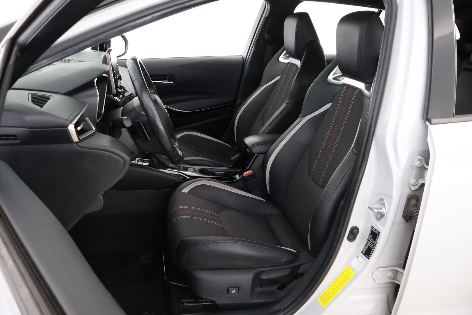 Toyota Corolla 2020 Touring Sports 2,0 Hybrid GR Sport - Suomiauto / Adapt.Vakkari / HUD / JBL Premium Audio / Merkkihuollot / Lohkolämmitin / Ratinlämmitin / Huippuvarusteet!