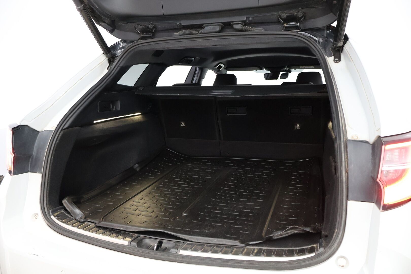 Toyota Corolla 2020 Touring Sports 2,0 Hybrid GR Sport - Suomiauto / Adapt.Vakkari / HUD / JBL Premium Audio / Merkkihuollot / Lohkolämmitin / Ratinlämmitin / Huippuvarusteet!