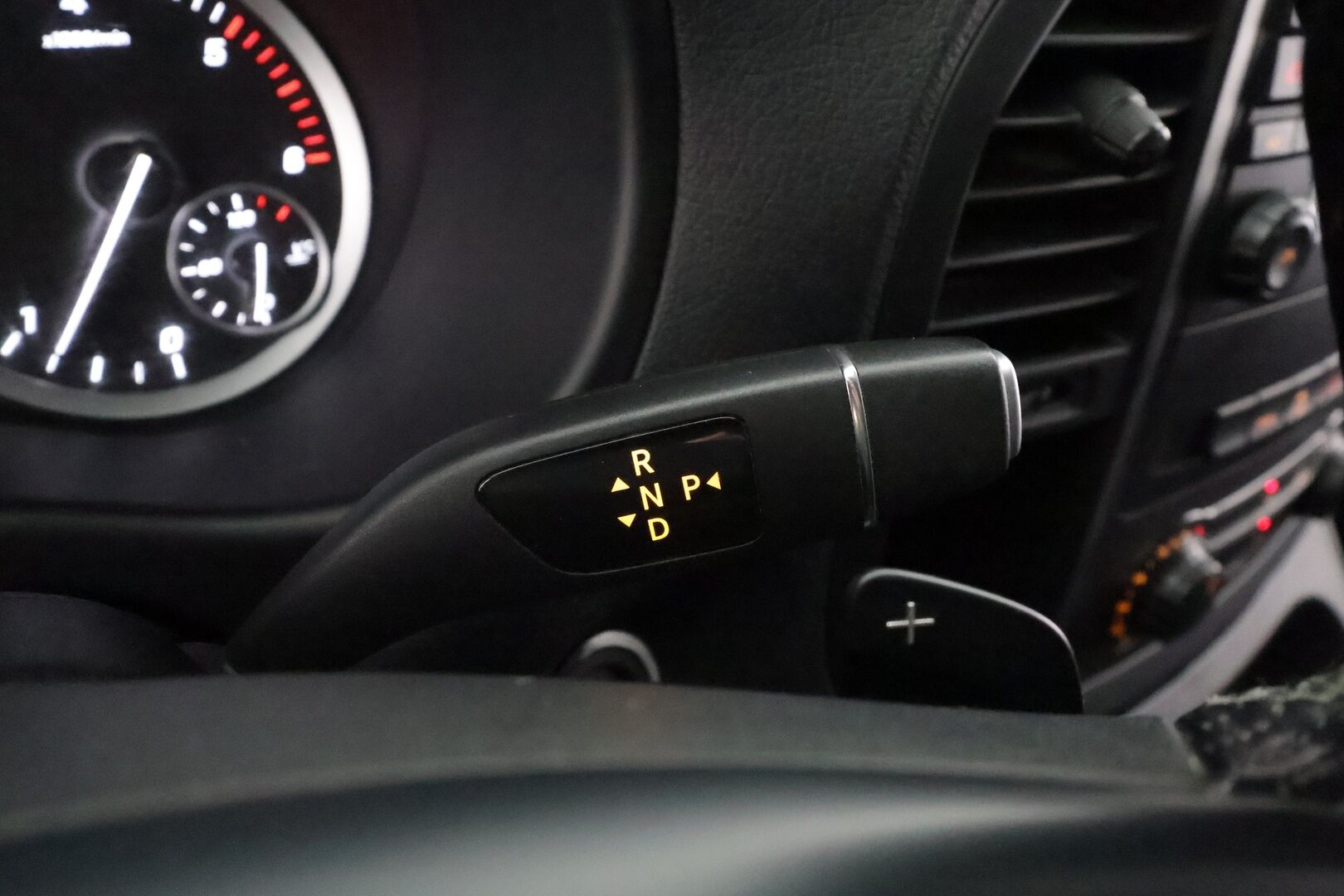 Mercedes-Benz Vito 2020 116CDI 4x4-3,05/34K pitkä A3 A 4MATIC Edition * Vakkari / ILS-LED / Webasto / Koukku / P.kamera / Nahat * - Suomi-auto / ALV-väh. / Kahdet Renkaat