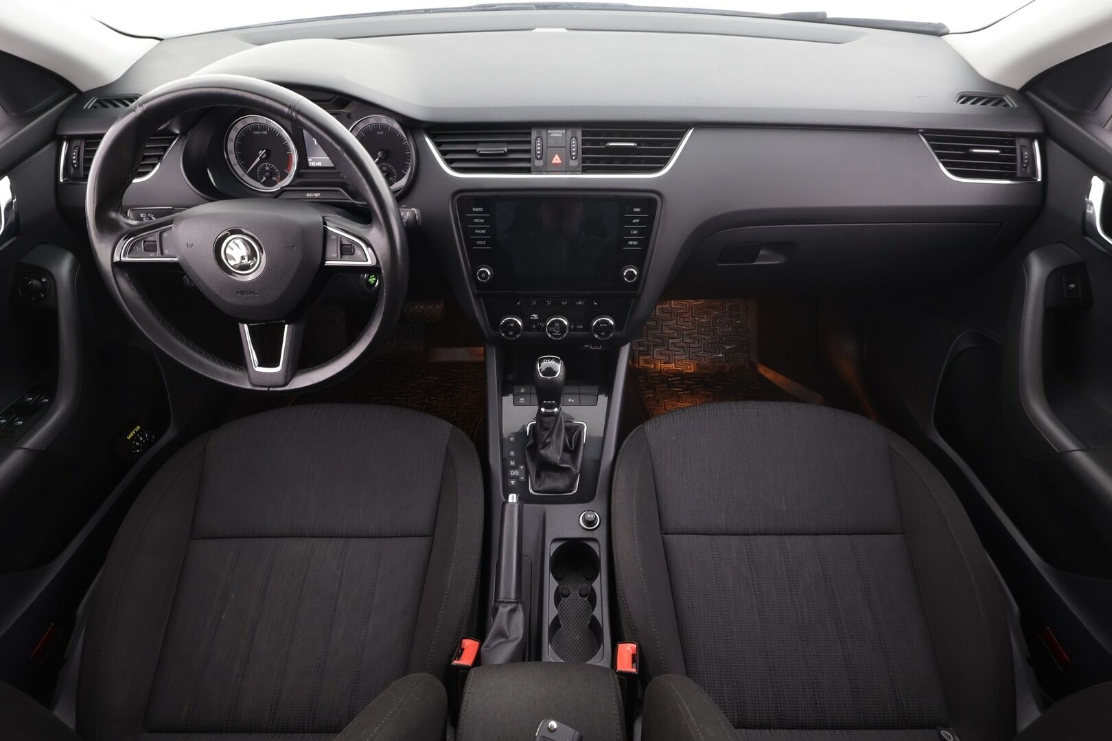 Skoda Octavia 2020 Combi 2,0 TDI 150 Style BusinessLine DSG * ACC / Webasto / Koukku / P.kamera / LED / Keyless / Apple & Android * - 1.Om Suomi-auto / Kahdet renkaat