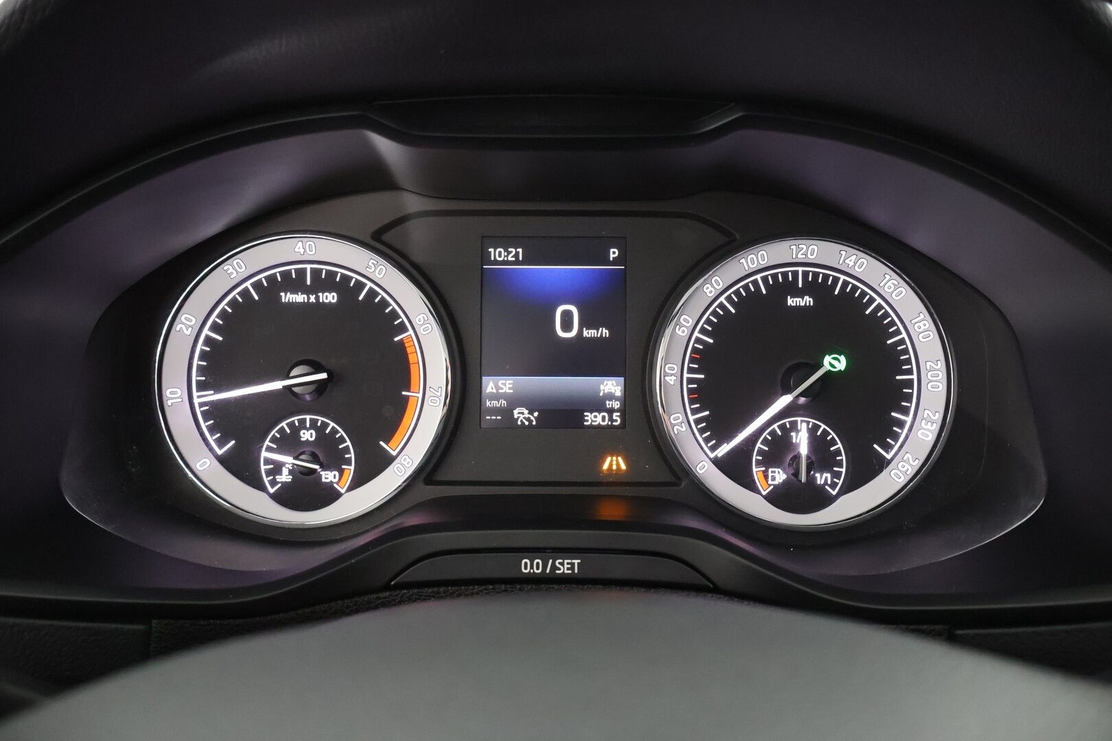 Skoda Karoq 2020 1,5 TSI Style BusinessLine DSG Autom. - Travel Assist | ACC | Webasto | Dynamic-LED | Koukku | Tulossa myyntiin, kysy lisätiedot myyjältä! 