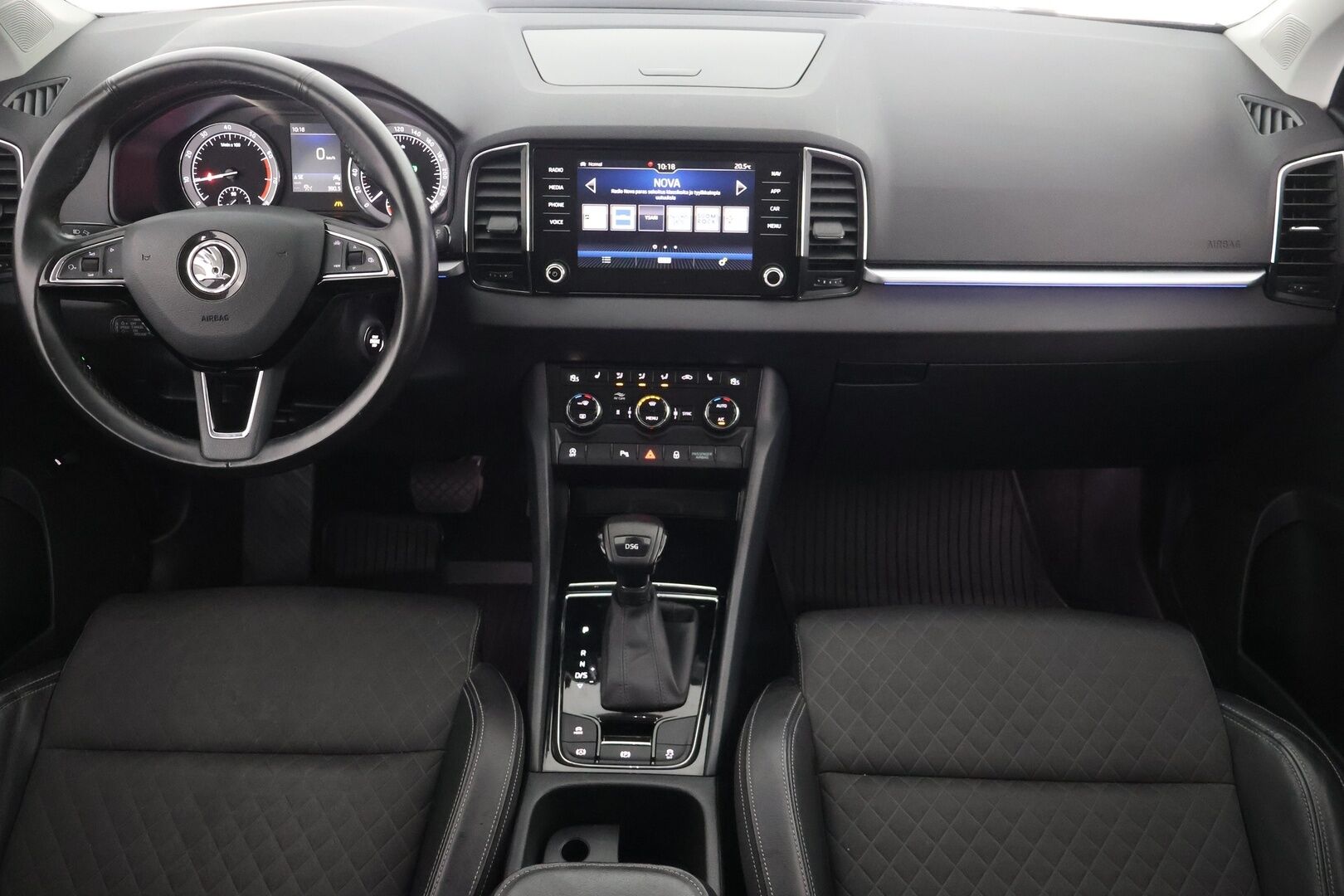 Skoda Karoq 2020 1,5 TSI Style BusinessLine DSG Autom. - Travel Assist | ACC | Webasto | Dynamic-LED | Koukku | Tulossa myyntiin, kysy lisätiedot myyjältä! 
