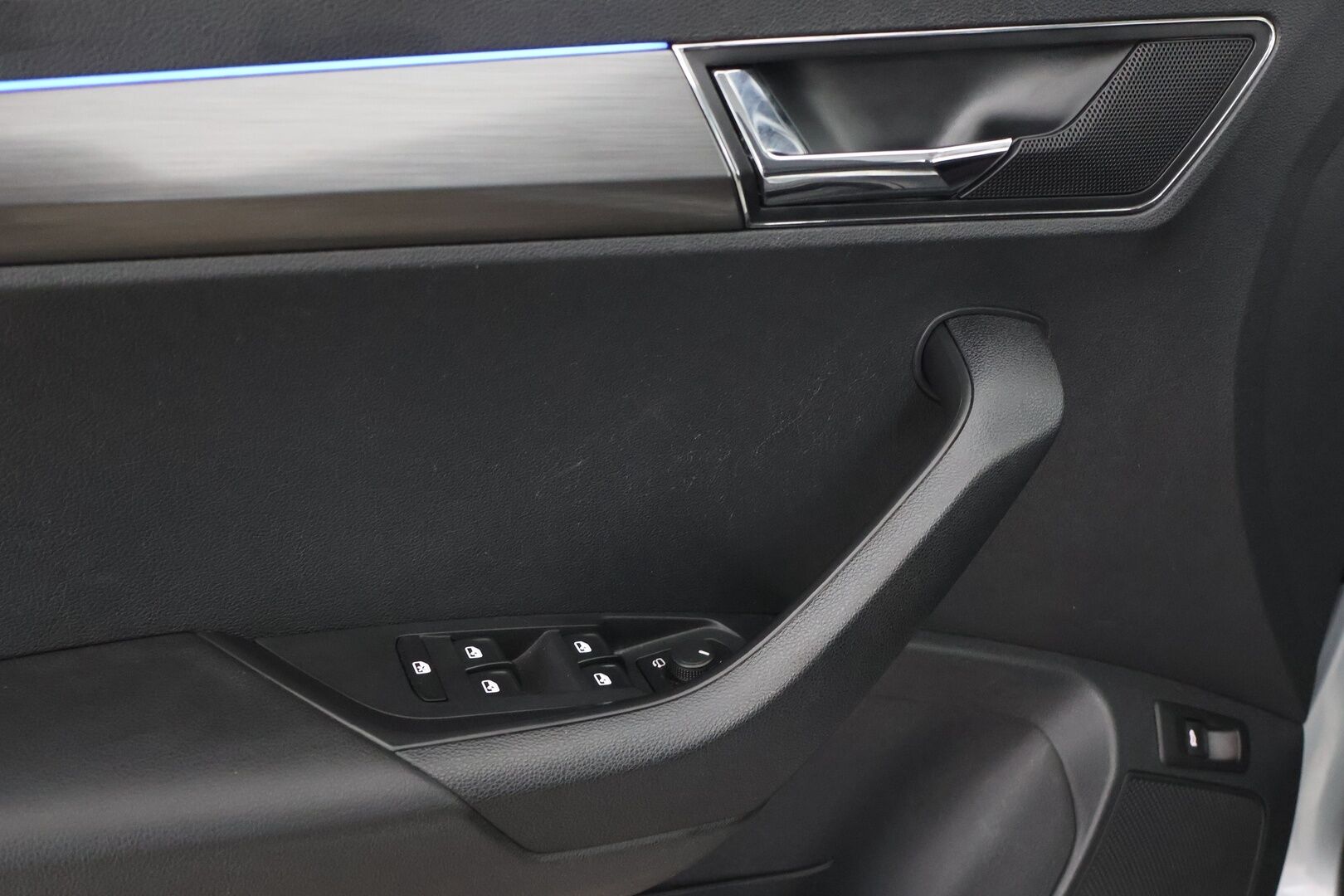 Skoda Karoq 2020 1,5 TSI Style BusinessLine DSG Autom. - Travel Assist | ACC | Webasto | Dynamic-LED | Koukku | Tulossa myyntiin, kysy lisätiedot myyjältä! 