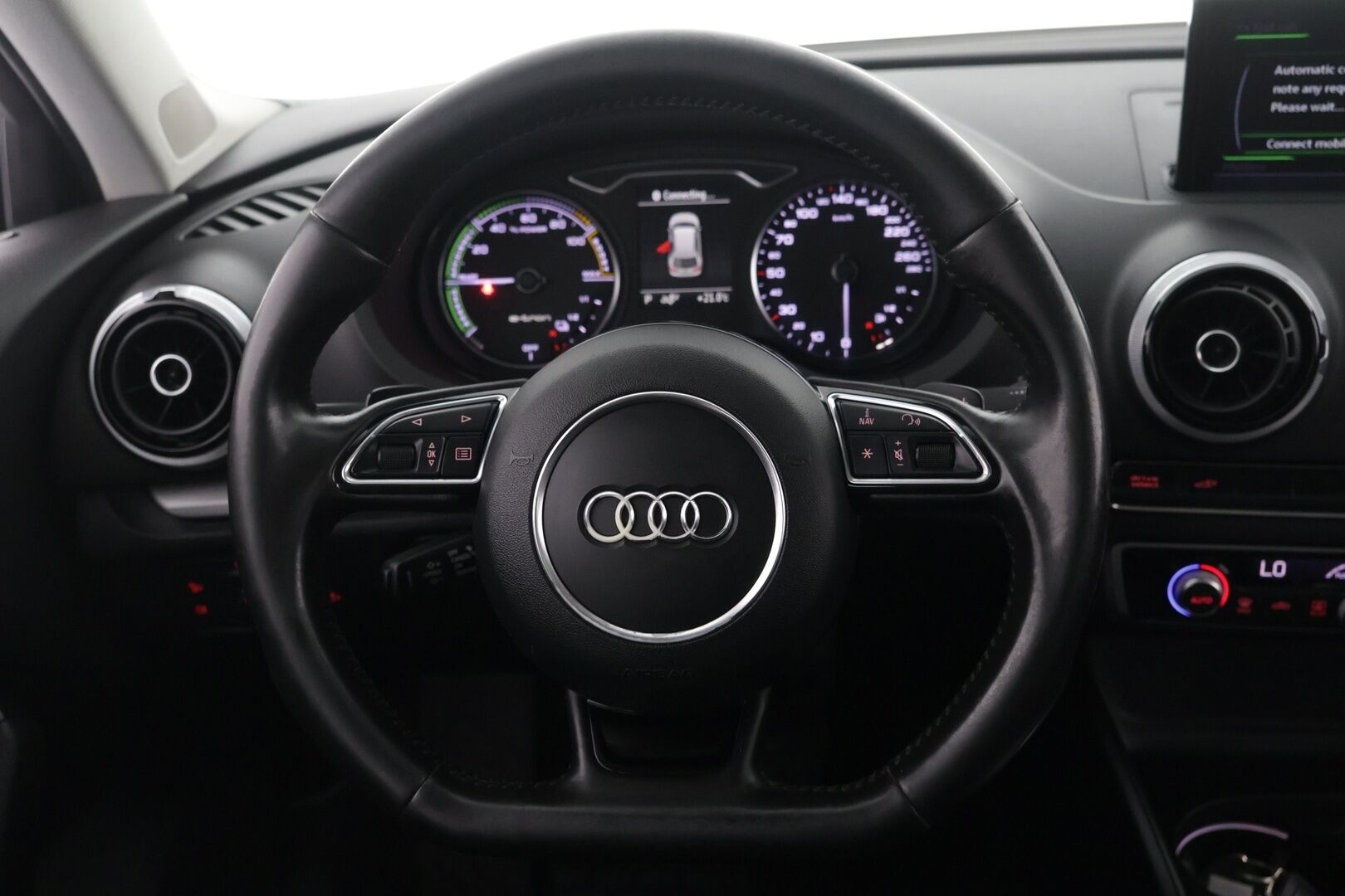 Audi A3 2015 Sportback 1,4 TFSI e-tron S tronic - Yritys Outlet- Myydään vain yrityksille!* - *Yritys Outlet- Myydään vain yrityksille!*| Juuri katsastettu / Webasto | Kessy | Panorama | Taloudellinen | Kattavat varusteet |  