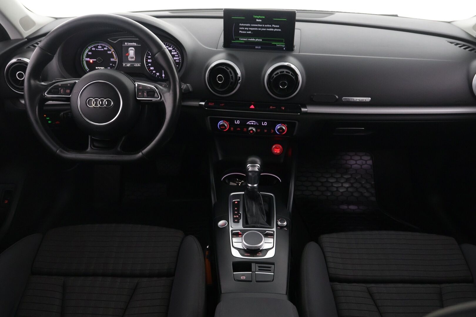 Audi A3 2015 Sportback 1,4 TFSI e-tron S tronic - Yritys Outlet- Myydään vain yrityksille!* - *Yritys Outlet- Myydään vain yrityksille!*| Juuri katsastettu / Webasto | Kessy | Panorama | Taloudellinen | Kattavat varusteet |  