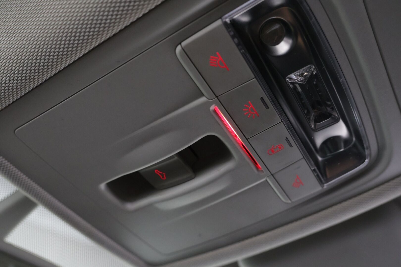 Audi A3 2015 Sportback 1,4 TFSI e-tron S tronic - Yritys Outlet- Myydään vain yrityksille!* - *Yritys Outlet- Myydään vain yrityksille!*| Juuri katsastettu / Webasto | Kessy | Panorama | Taloudellinen | Kattavat varusteet |  