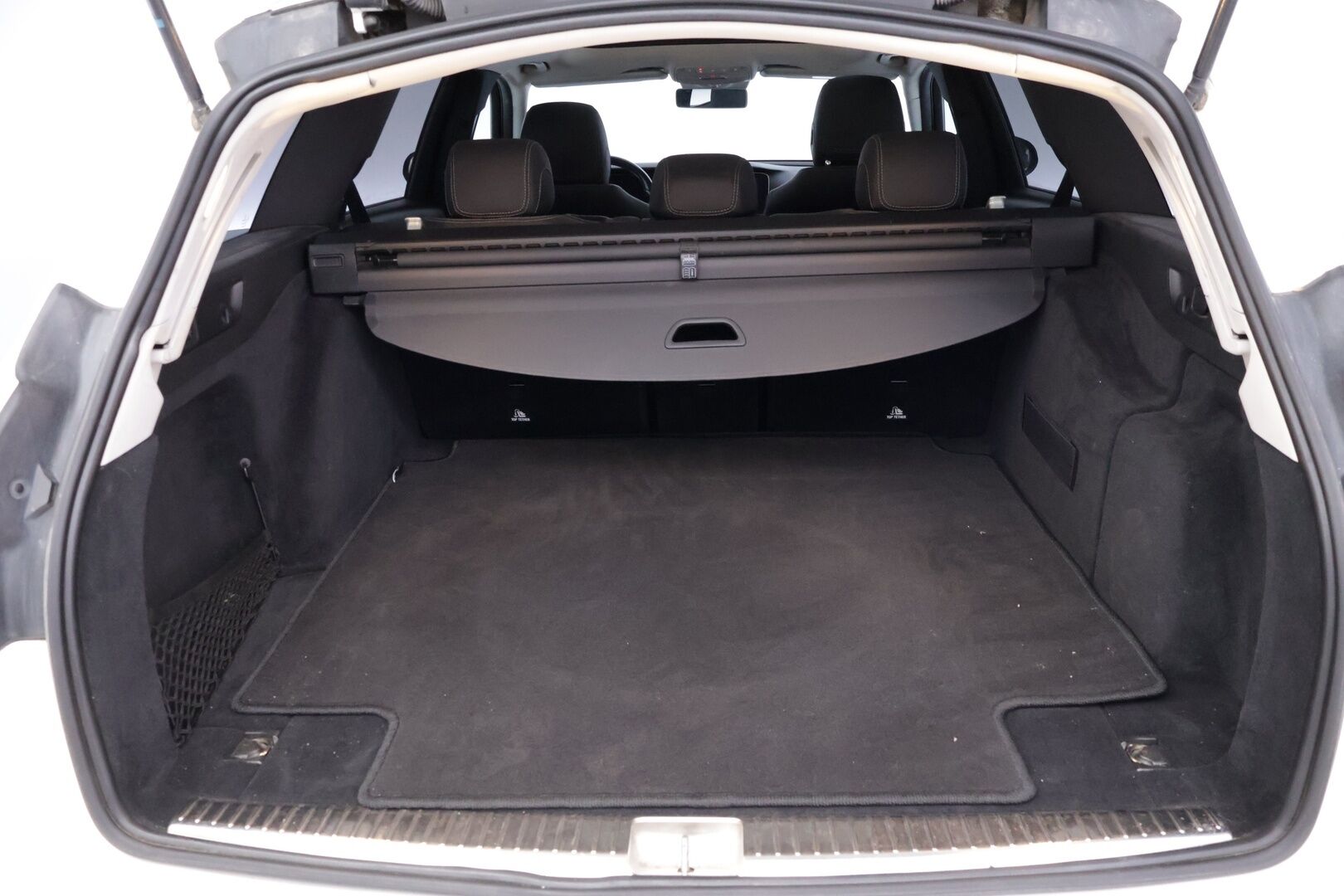 Mercedes-Benz E 2020 200 d T A Edition One - | ALV | Widescreen | Panorama | BLISS |  MBUX | P.kamera | Sportti penkit | Tutkat eteen ja taakse |