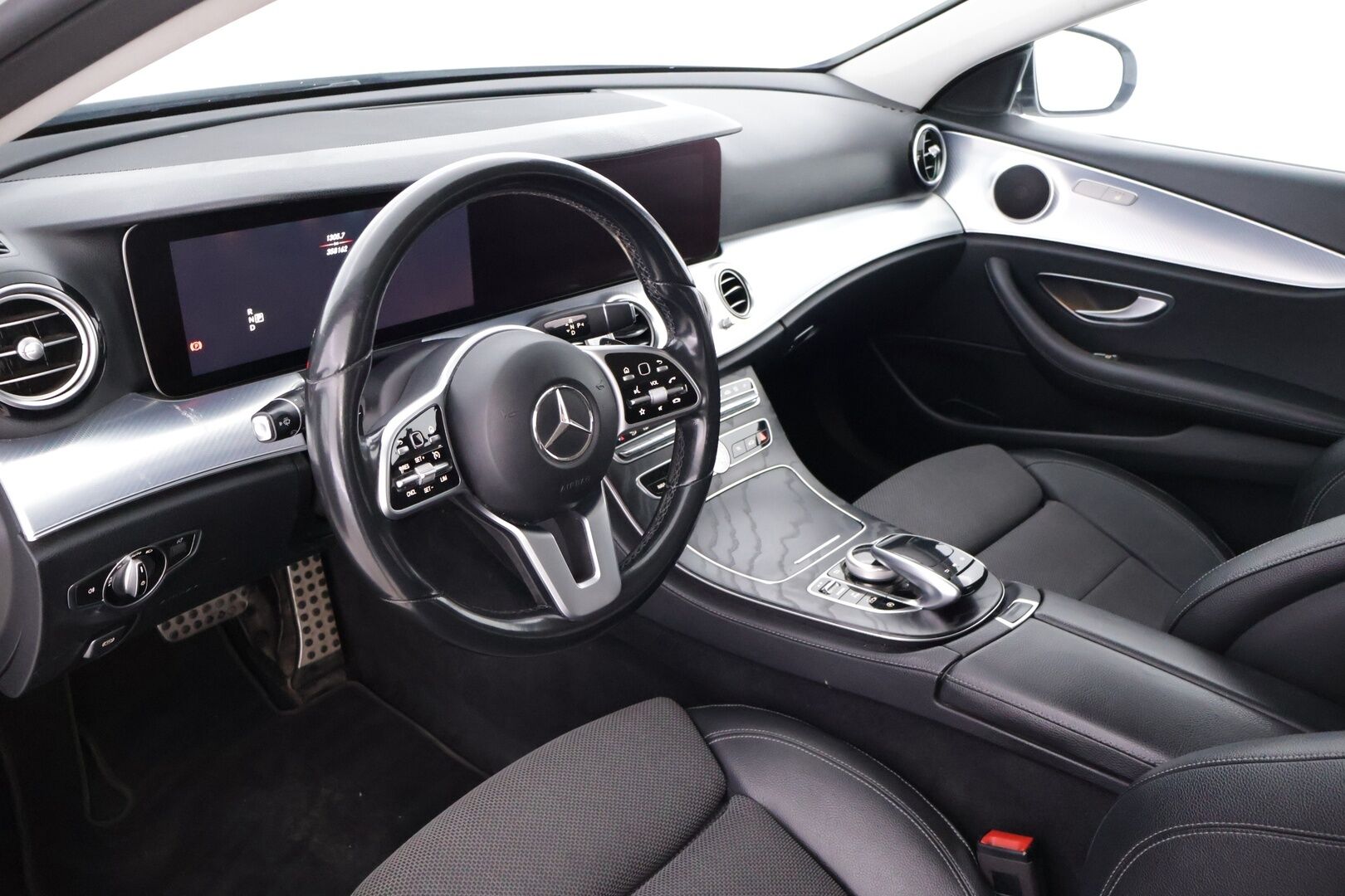 Mercedes-Benz E 2020 200 d T A Edition One - | ALV | Widescreen | Panorama | BLISS |  MBUX | P.kamera | Sportti penkit | Tutkat eteen ja taakse |