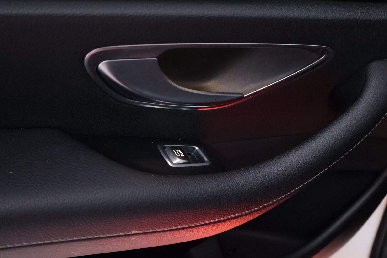 Mercedes-Benz E 2020 200 d T A Edition One - | ALV | Widescreen | Panorama | BLISS |  MBUX | P.kamera | Sportti penkit | Tutkat eteen ja taakse |