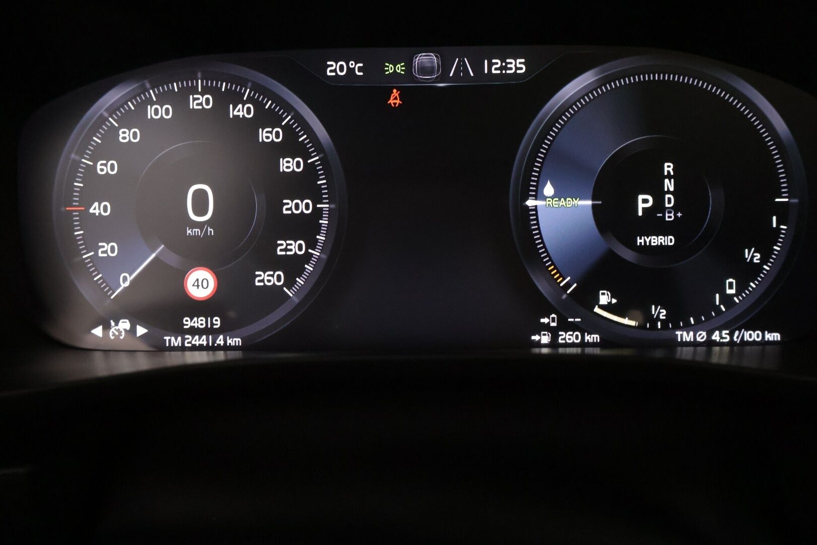 Volvo XC40 2020 T5 Twin Engine Business aut - ACC | Webasto | Vetokoukku | P.kamera | Navi | Pilot assist | CarPlay | LED | Keyless | Ratinlämmitin | 2x Renkaat alumiinivanteilla | Jakohihna tehty