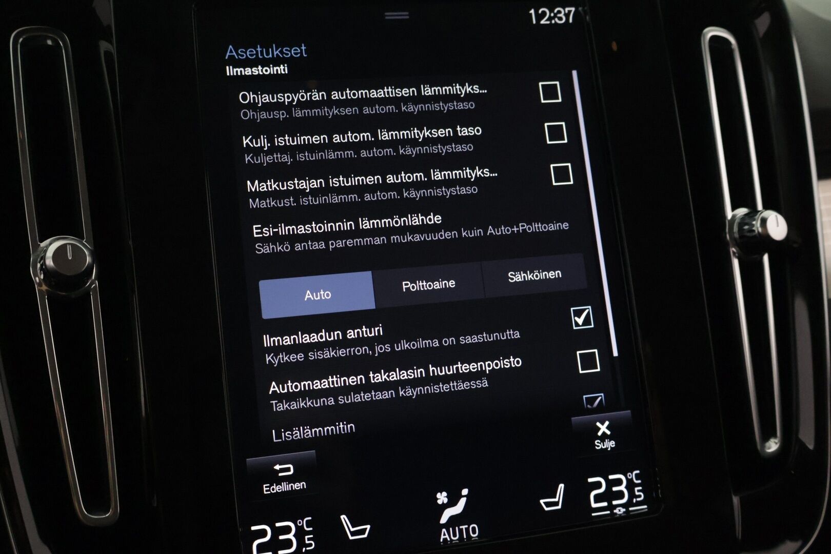 Volvo XC40 2020 T5 Twin Engine Business aut - ACC | Webasto | Vetokoukku | P.kamera | Navi | Pilot assist | CarPlay | LED | Keyless | Ratinlämmitin | 2x Renkaat alumiinivanteilla | Jakohihna tehty