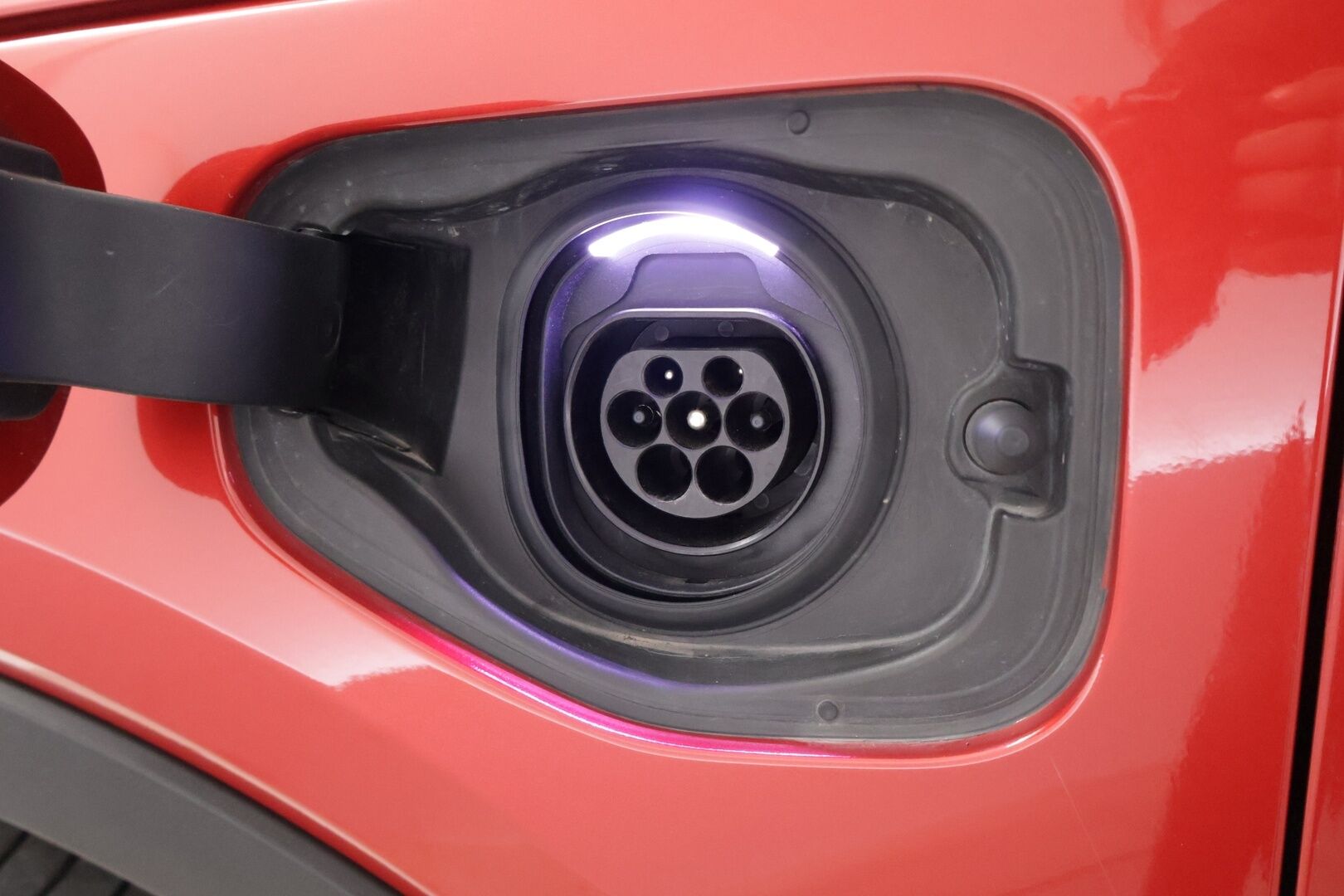 Volvo XC40 2020 T5 Twin Engine Business aut - ACC | Webasto | Vetokoukku | P.kamera | Navi | Pilot assist | CarPlay | LED | Keyless | Ratinlämmitin | 2x Renkaat alumiinivanteilla | Jakohihna tehty