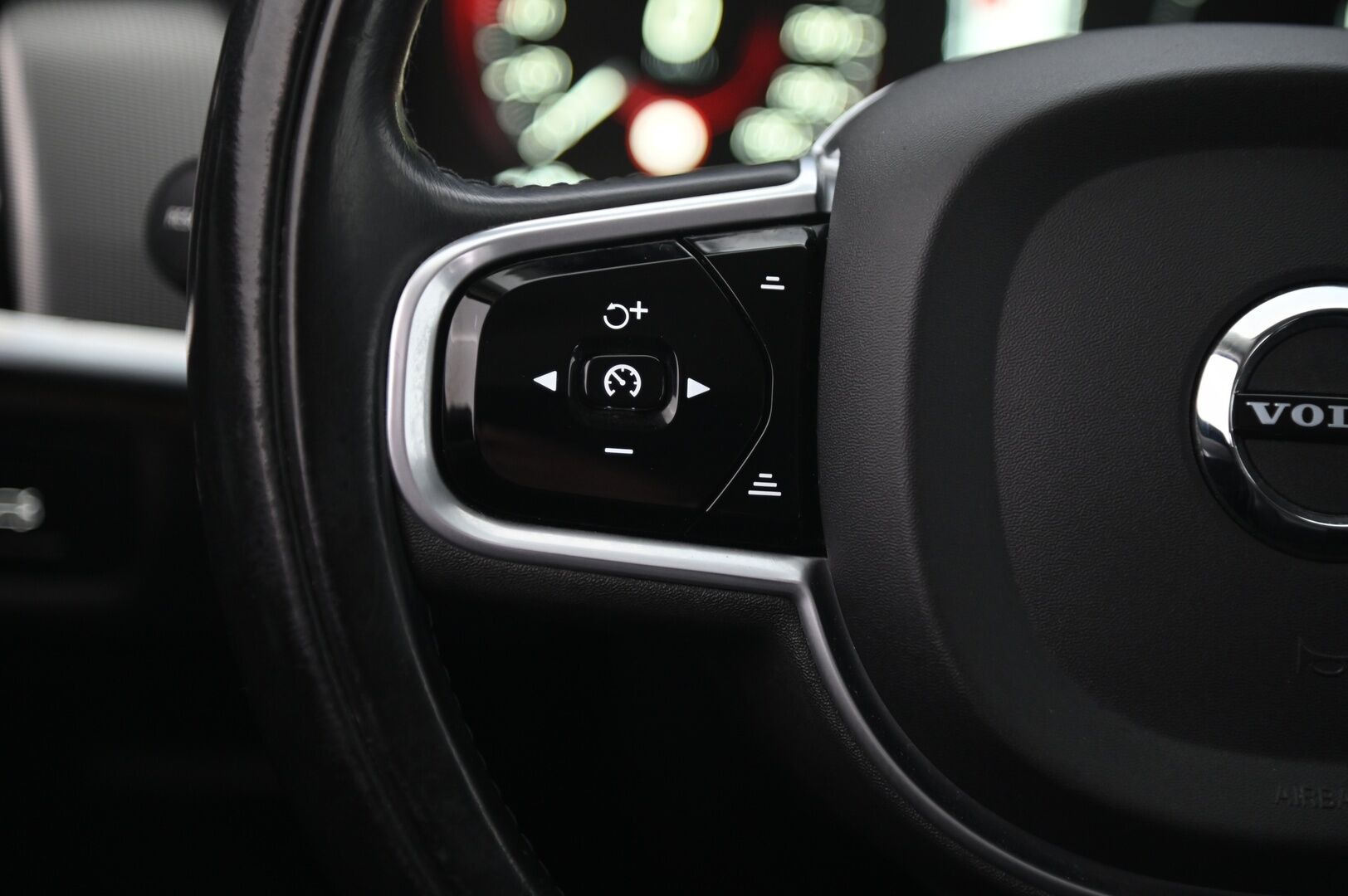 Volvo V90 2020 D4 AWD Inscription - | Adapt.Cruise | Sporttinahat | Kamera | VOC | Webasto | BLIS | Keyless | Juuri katsastettu! 