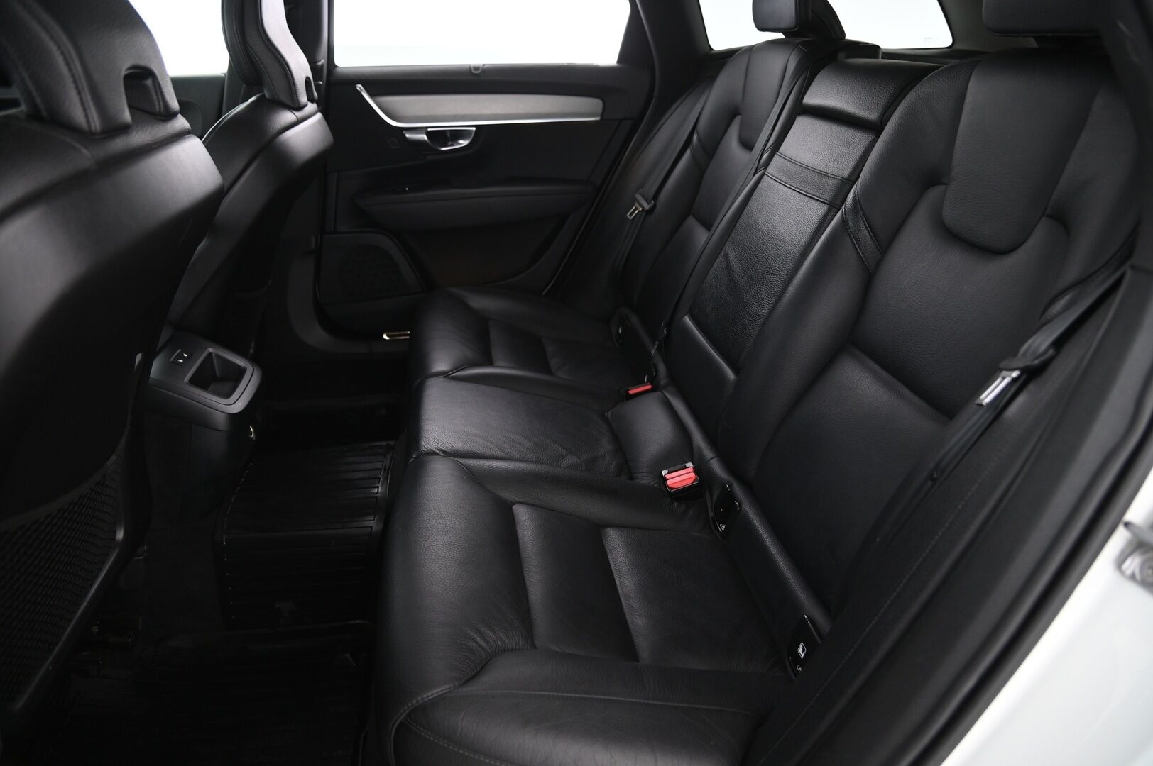 Volvo V90 2020 D4 AWD Inscription - | Adapt.Cruise | Sporttinahat | Kamera | VOC | Webasto | BLIS | Keyless | Juuri katsastettu! 