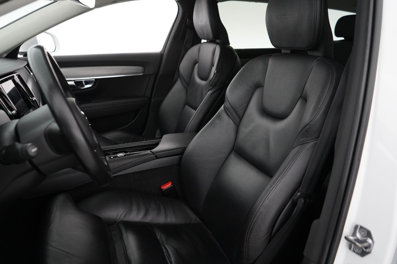 Volvo V90 2020 D4 AWD Inscription *Adapt.Cruise / Sporttinahat / Kamera / VOC / Webasto / BLIS* - Adapt.Cruise / Sporttinahat / Kamera / VOC / Webasto / BLIS / Keyless - HULLUT AVAJAISHULINAT KORKOTARJOUS 3,29 %