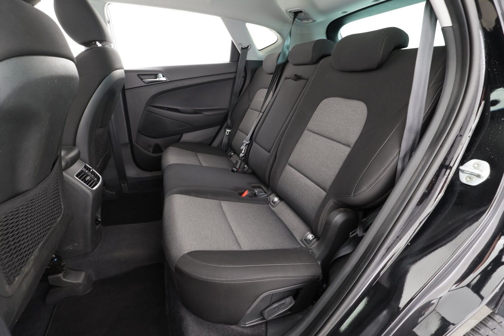 Hyundai Tucson 2020 1,6 CRDi 136 hv 48V hybrid 7-DCT-aut Comfort * Webasto / LED / P.Kamera / Navi / Vakkari / Keyless * - Suomi-auto / Kahdet renkaat aluvanteilla 