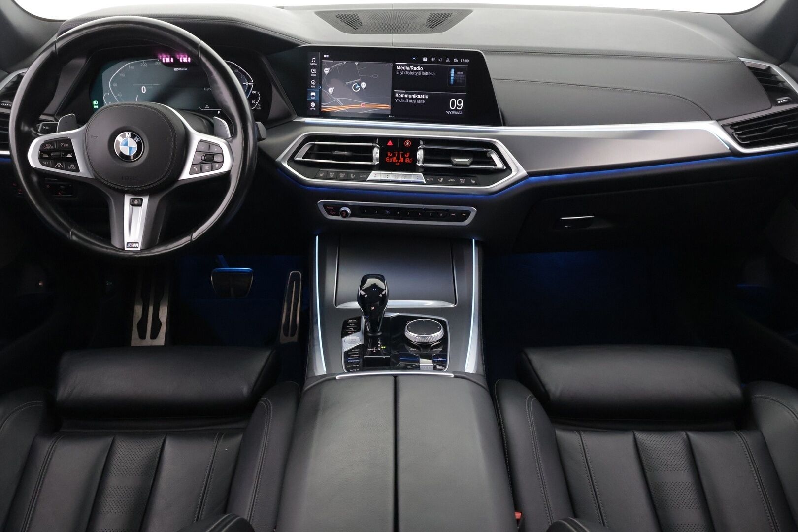 BMW X5 2020 G05 xDrive45e A M sport *Laser / DAP / ACC / BLIS / Ilma-alusta / Koukku / HUD / 360° / Harman/Kardon / Comfort Access* - Harvinainen Suomi-auto! / Näyttävä ja kattavasti varusteltu! - HULLUT BLACKWEEK JATKOT - KORKOTARJOUS 2,49%