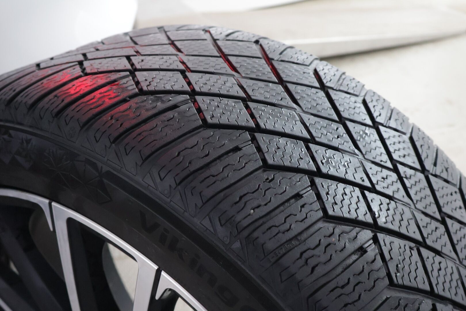 BMW X5 2020 G05 xDrive45e A M sport *Laser / DAP / ACC / BLIS / Ilma-alusta / Koukku / HUD / 360° / Harman/Kardon / Comfort Access* - Harvinainen Suomi-auto! / Näyttävä ja kattavasti varusteltu! - HULLUT BLACKWEEK JATKOT - KORKOTARJOUS 2,49%